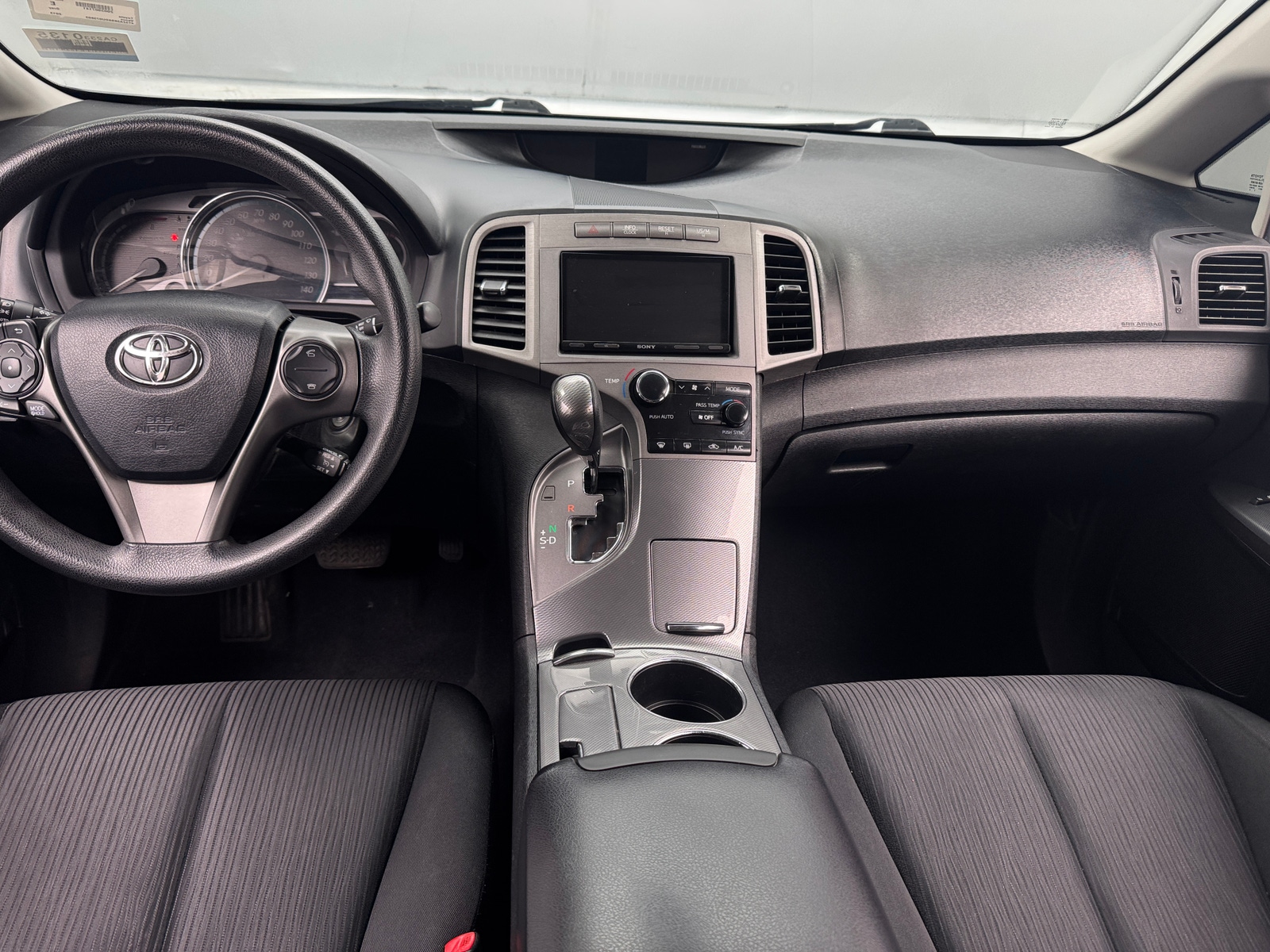 Thumbnail: 2013 Toyota Venza - 3