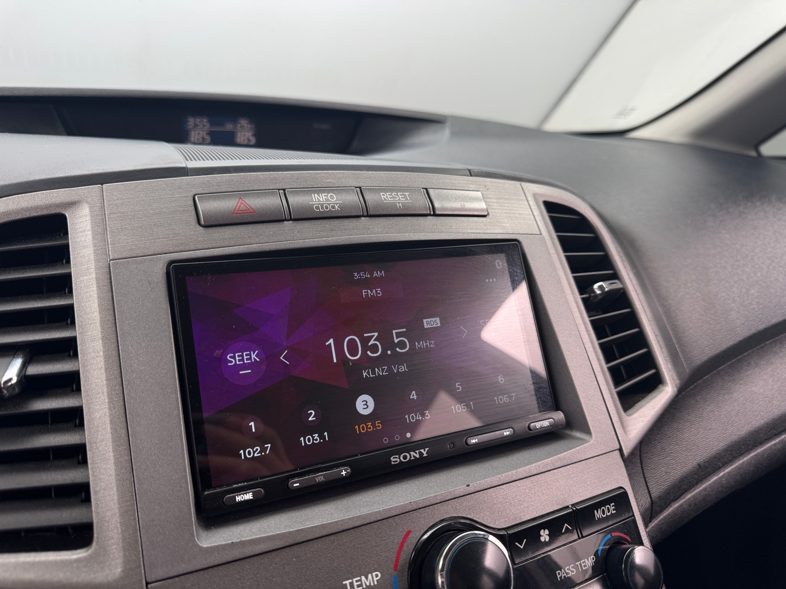 Thumbnail: 2013 Toyota Venza - 4
