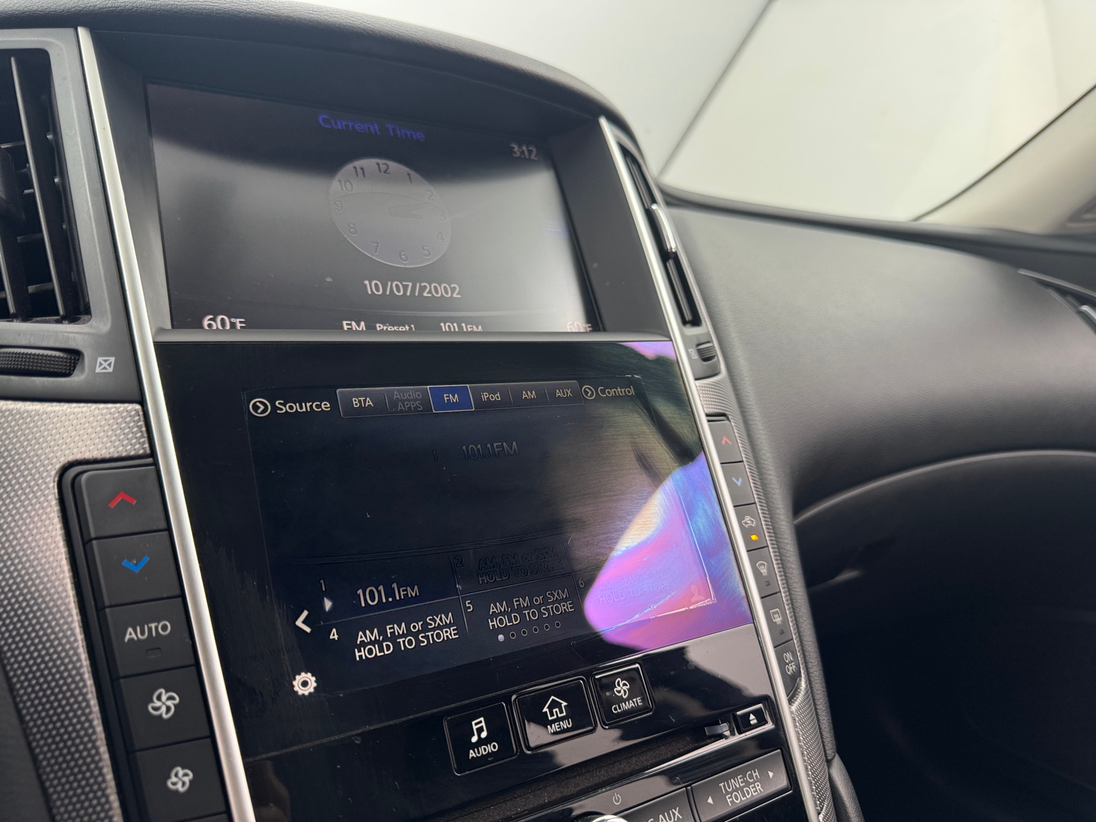 Thumbnail: 2015 INFINITI Q50 - 3