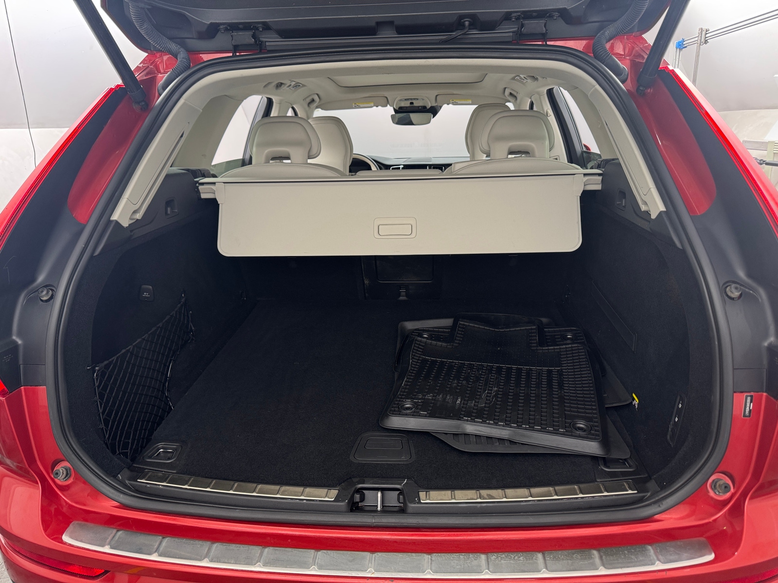 Thumbnail: 2019 Volvo XC60 - 6
