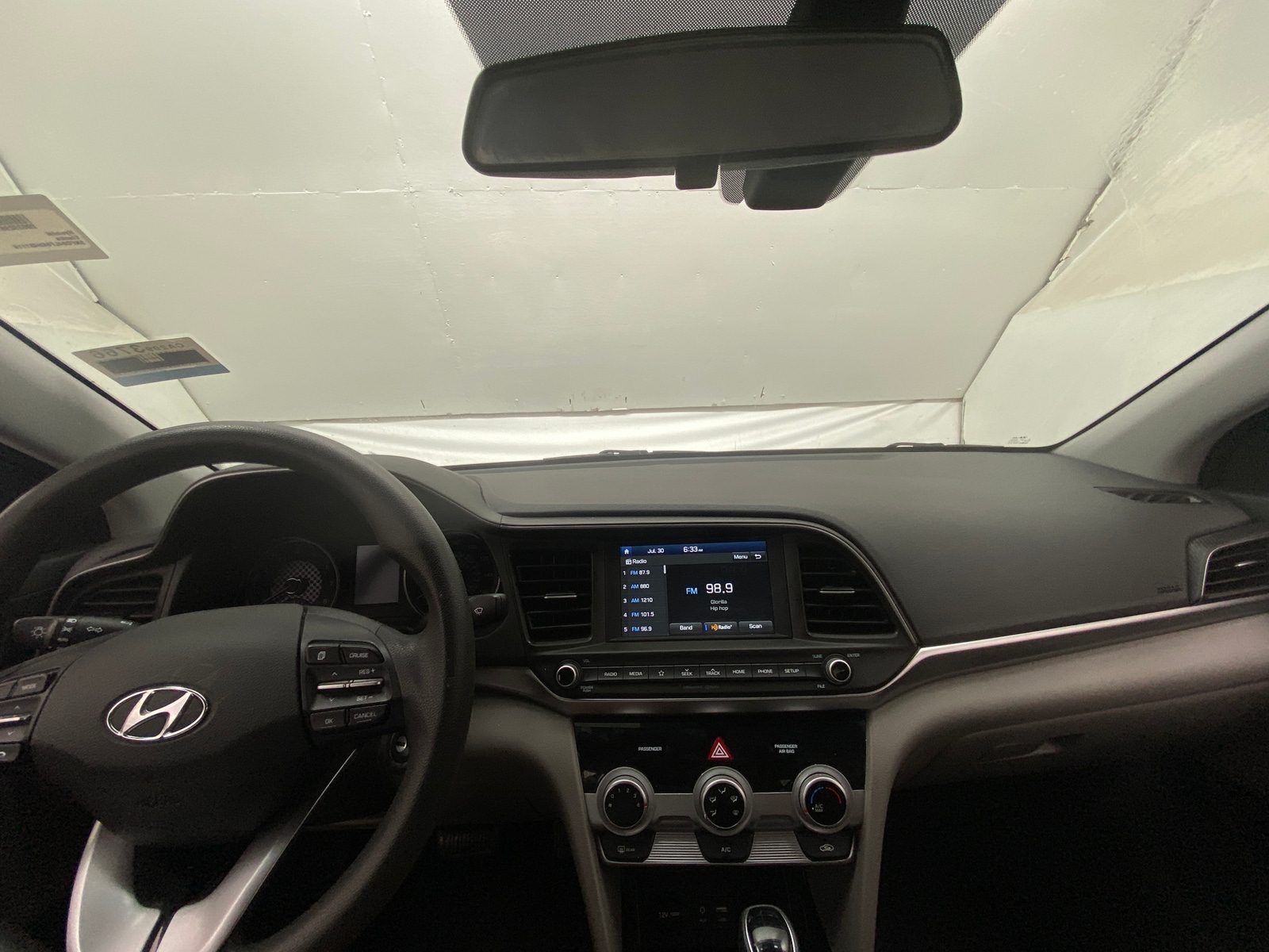 Thumbnail: 2019 Hyundai Elantra - 3