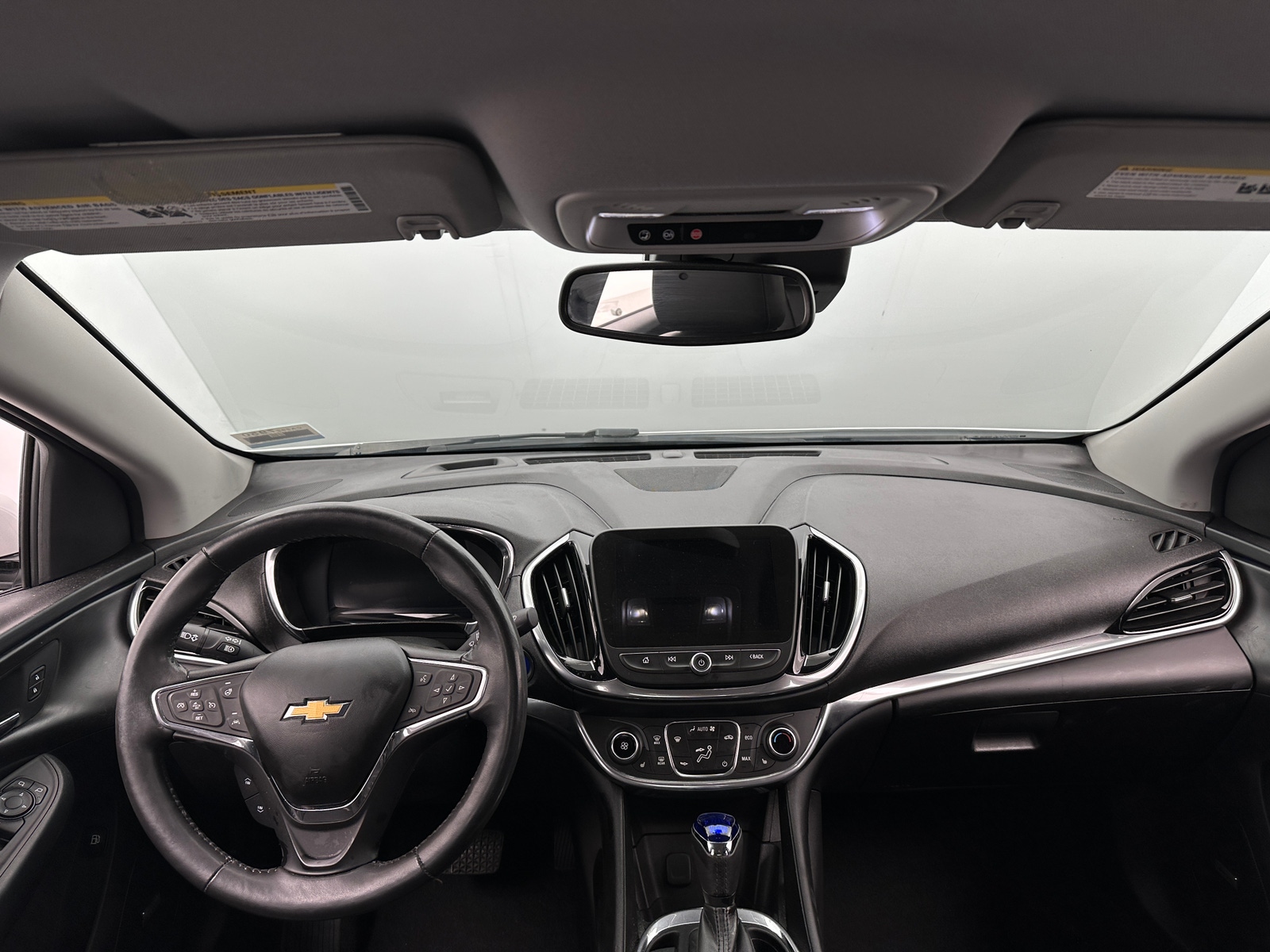Thumbnail: 2017 Chevrolet Volt - 2