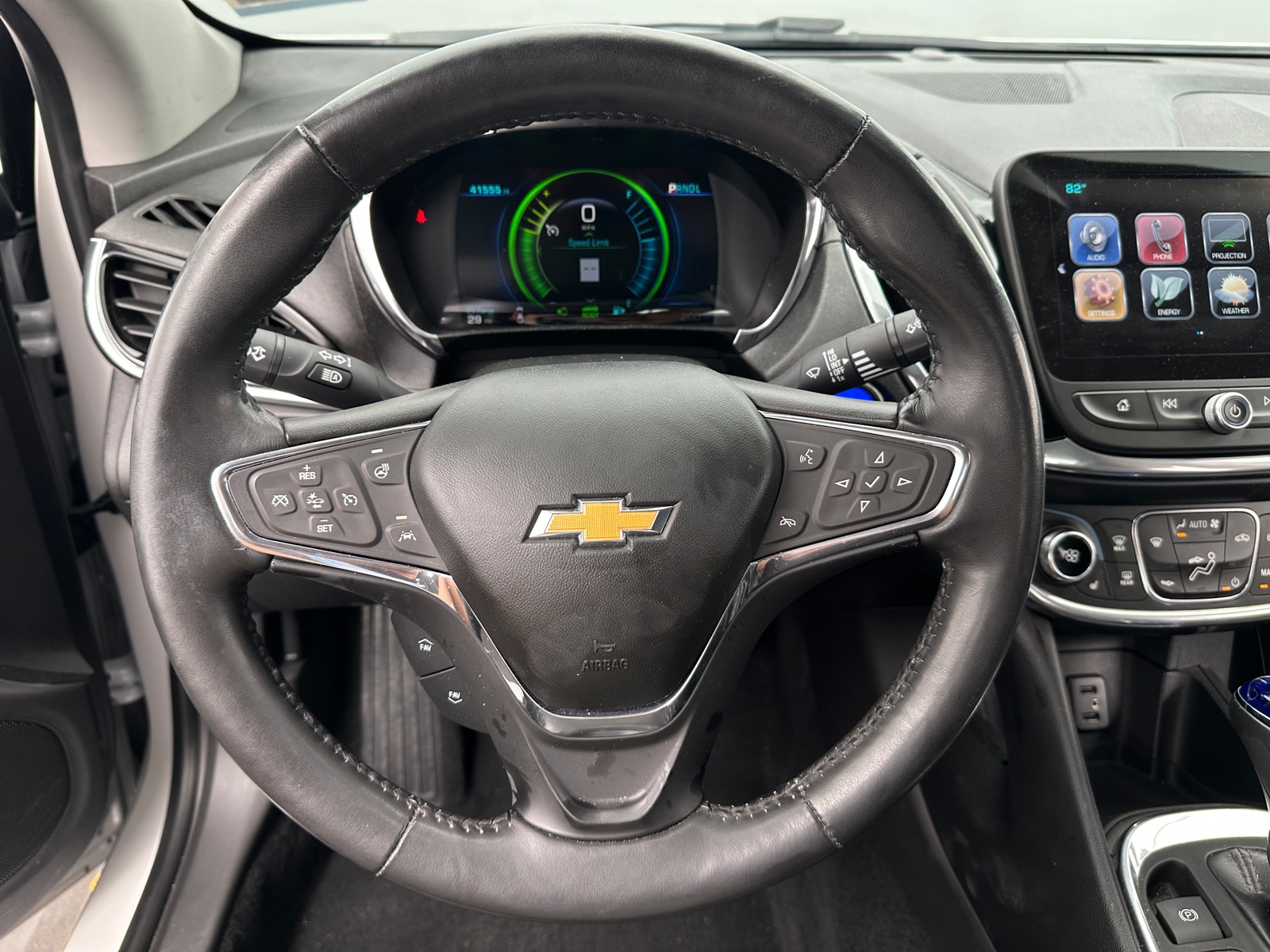 Thumbnail: 2017 Chevrolet Volt - 4