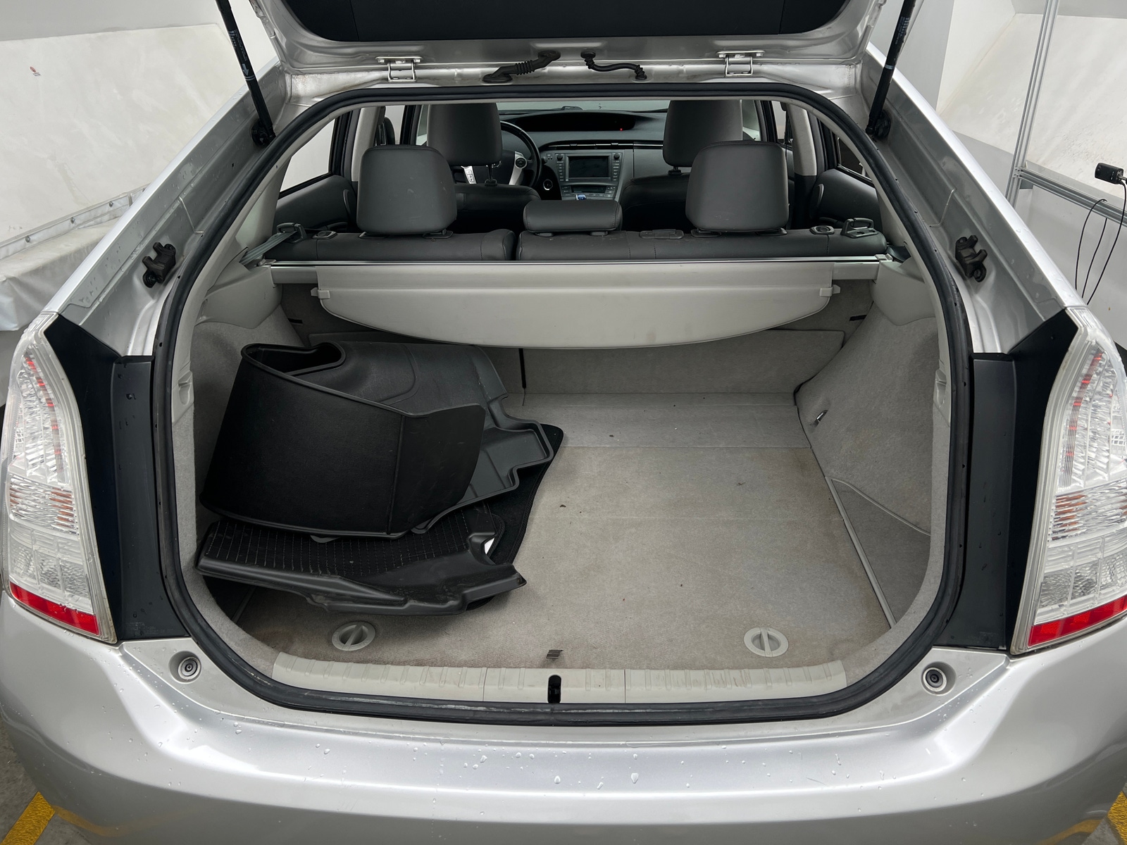 Thumbnail: 2010 Toyota Prius - 6
