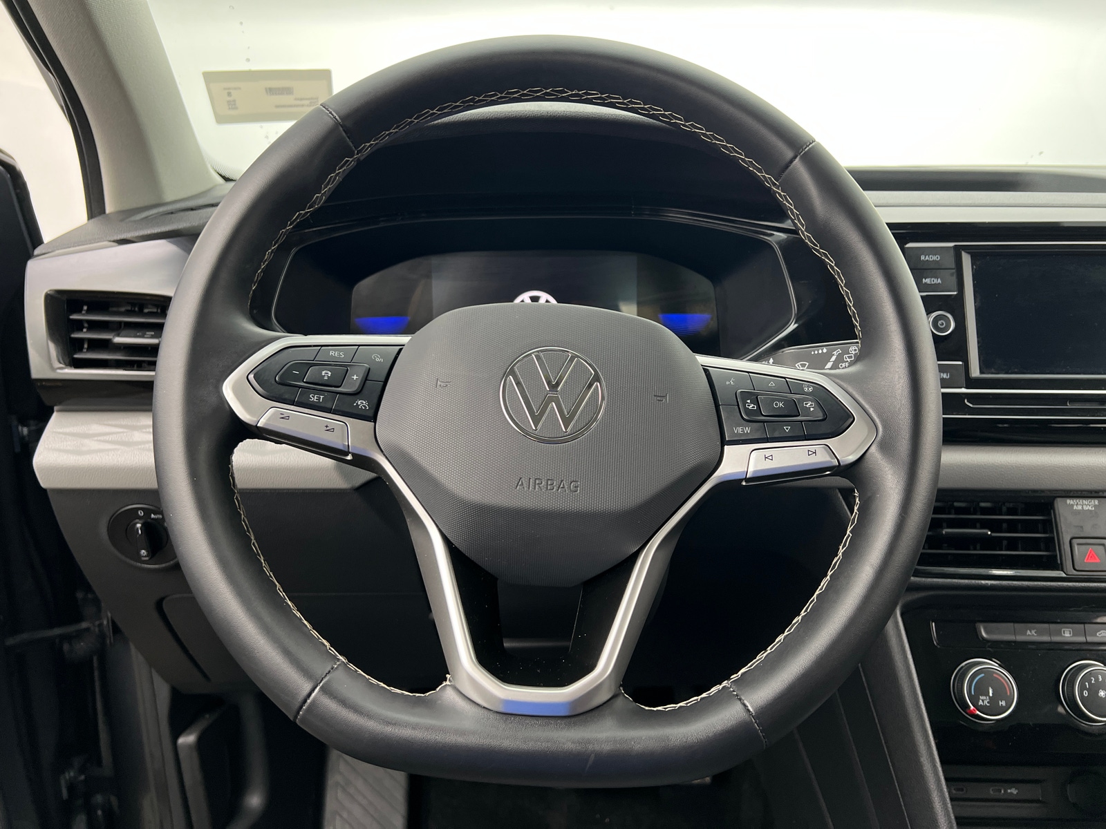 Thumbnail: 2024 Volkswagen Taos - 5