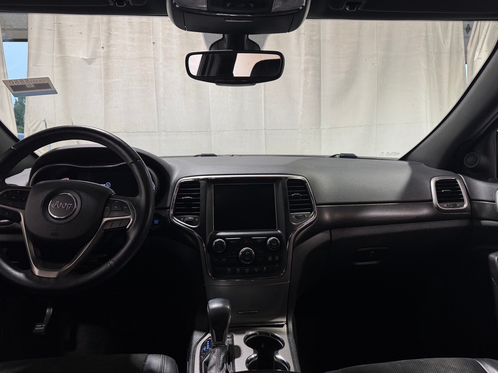 Thumbnail: 2018 Jeep Grand Cherokee - 3