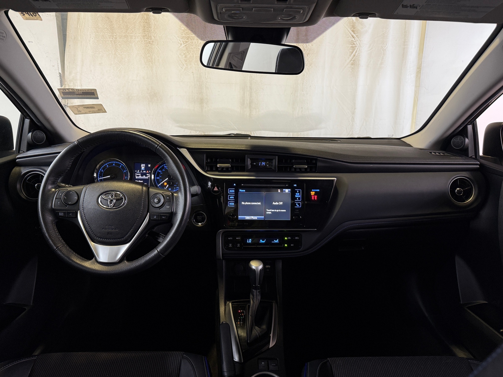 Thumbnail: 2018 Toyota Corolla - 3