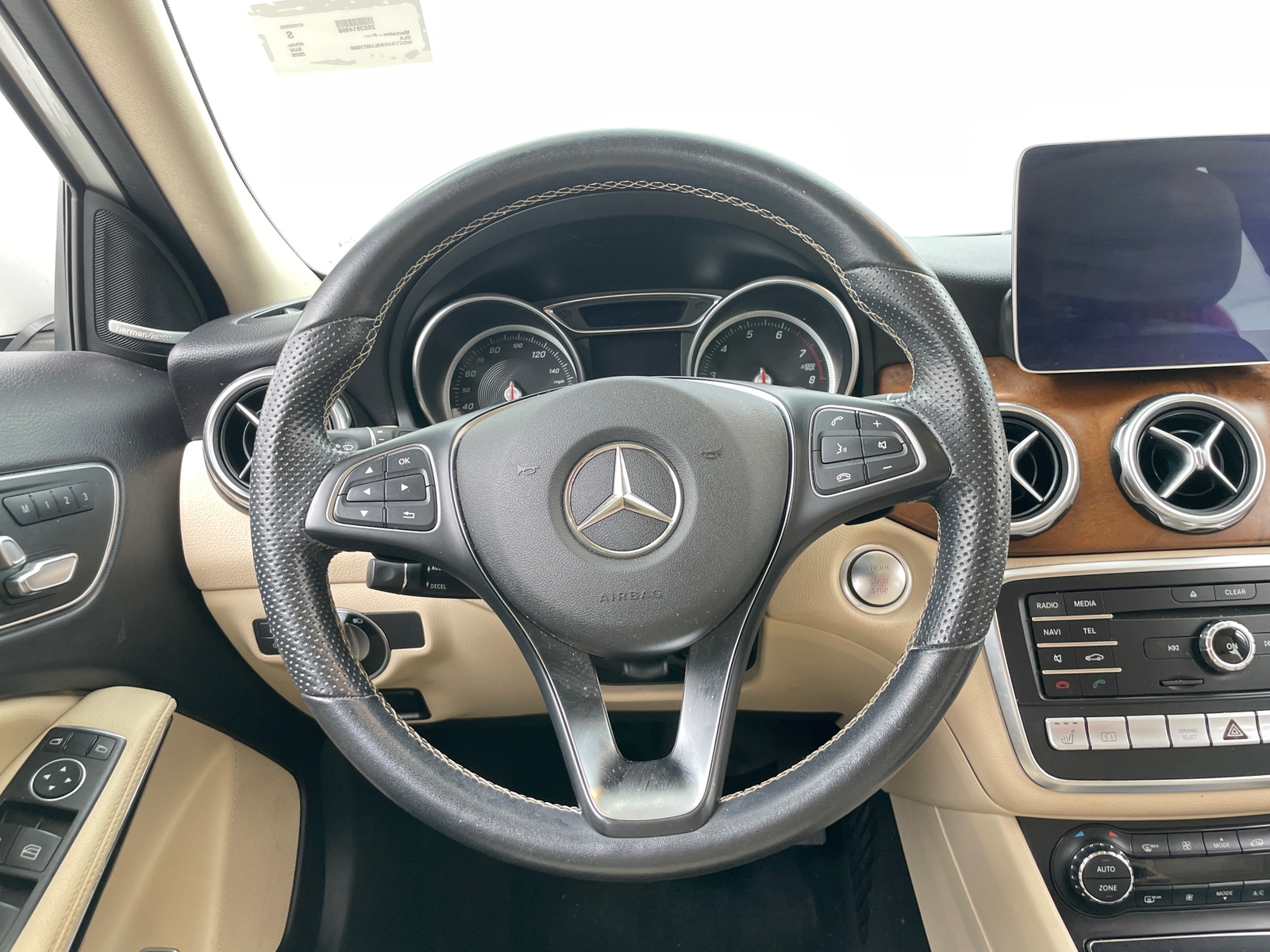 Thumbnail: 2020 Mercedes-Benz GLA - 4