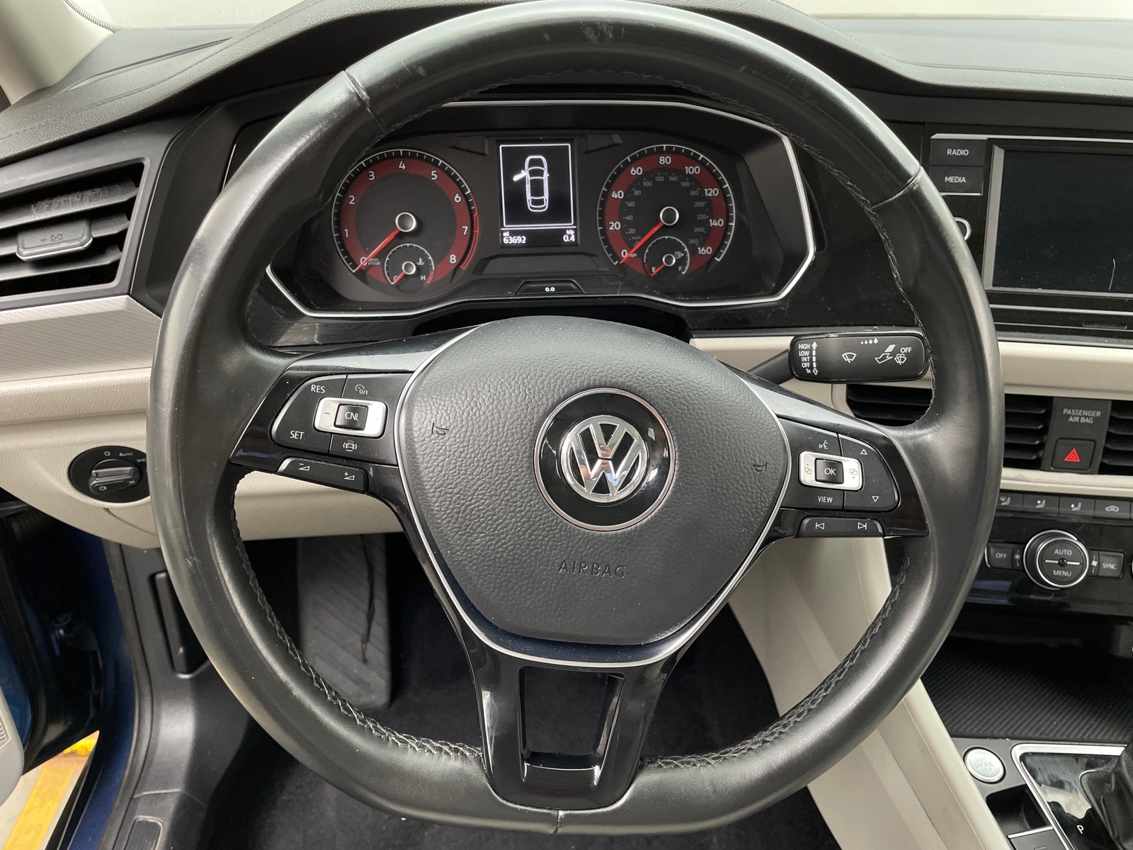 Thumbnail: 2019 Volkswagen Jetta - 4