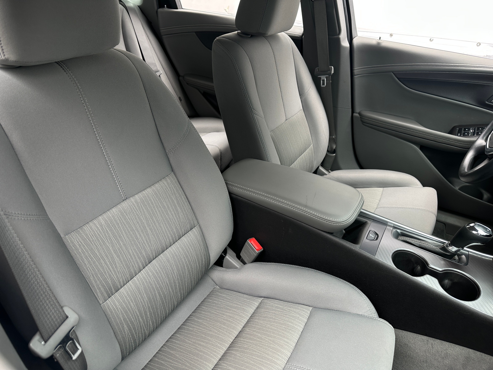 Thumbnail: 2015 Chevrolet Impala - 2