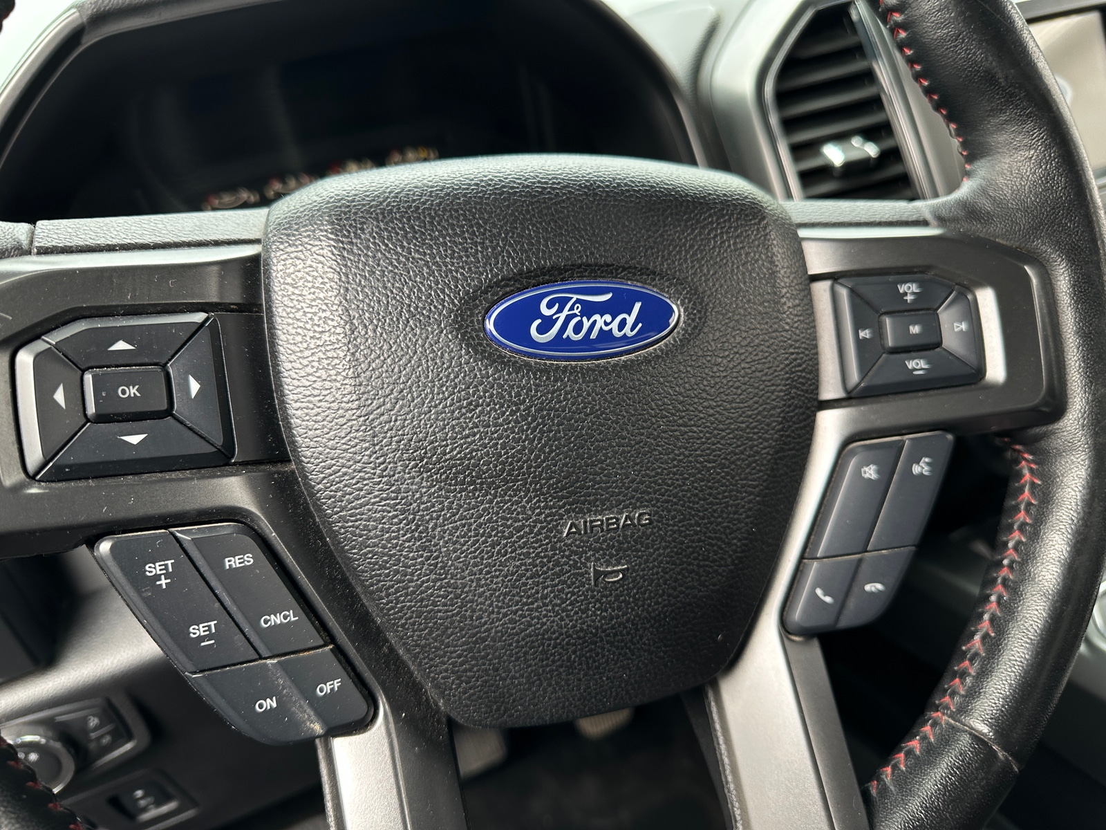Thumbnail: 2018 Ford Econoline - 5