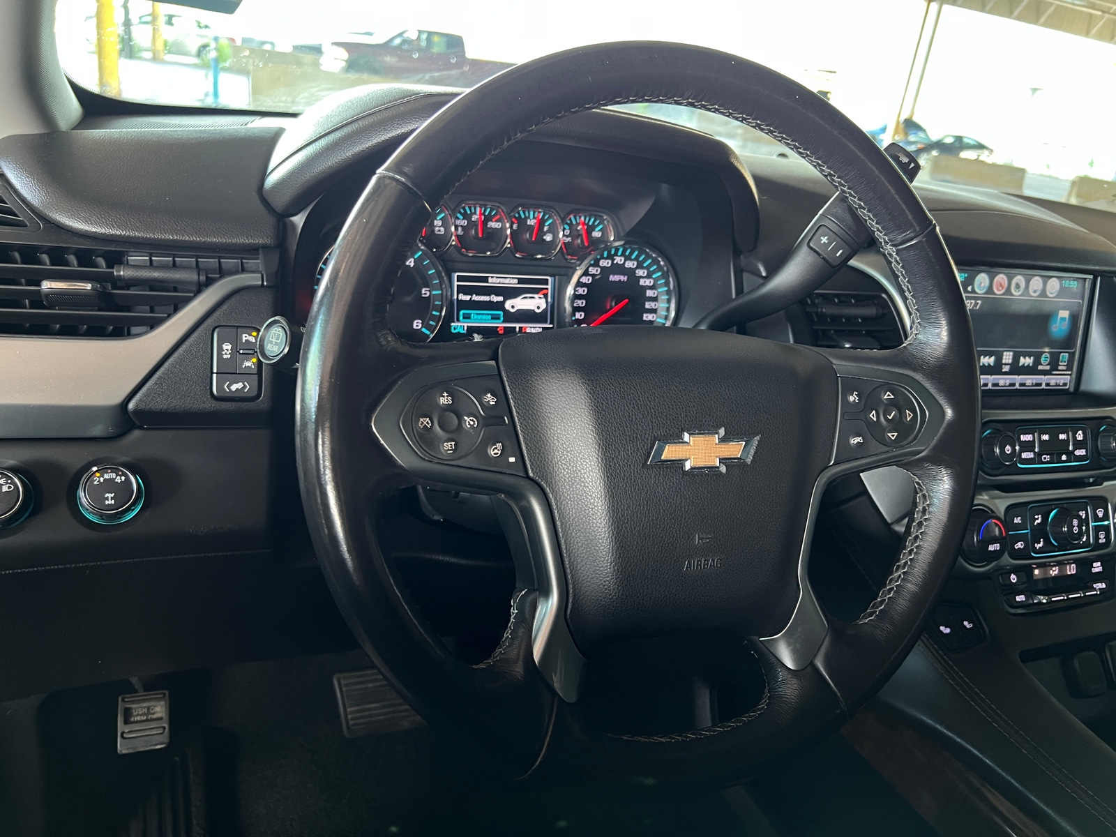Thumbnail: 2018 Chevrolet Tahoe - 4