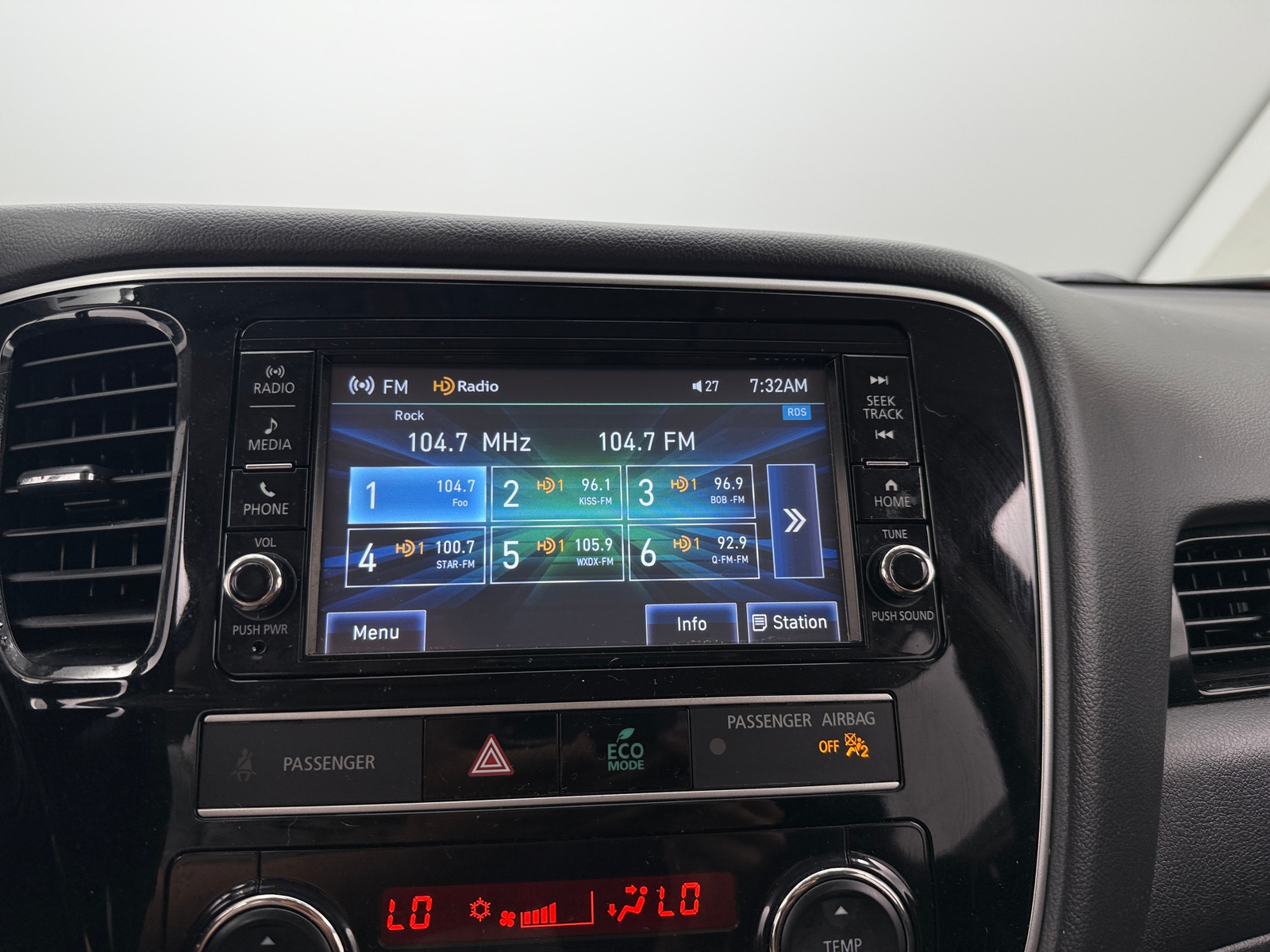 Thumbnail: 2019 Mitsubishi Outlander - 4