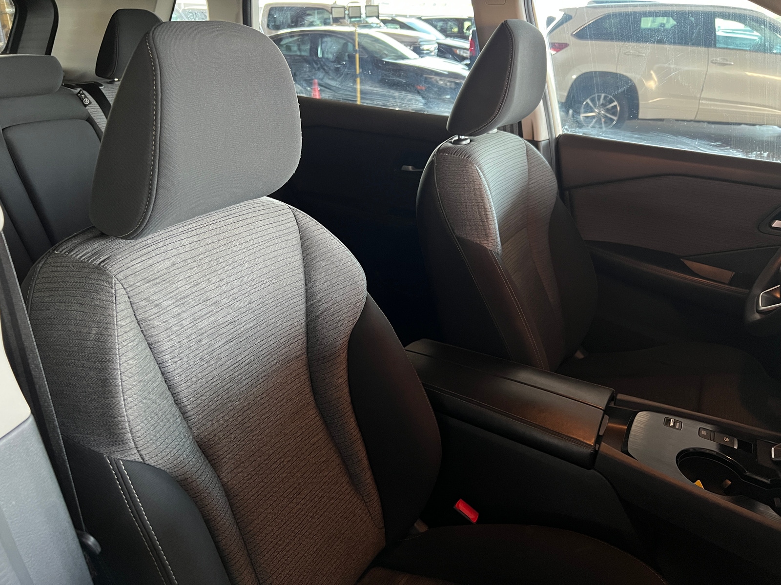 Thumbnail: 2021 Nissan Rogue - 2