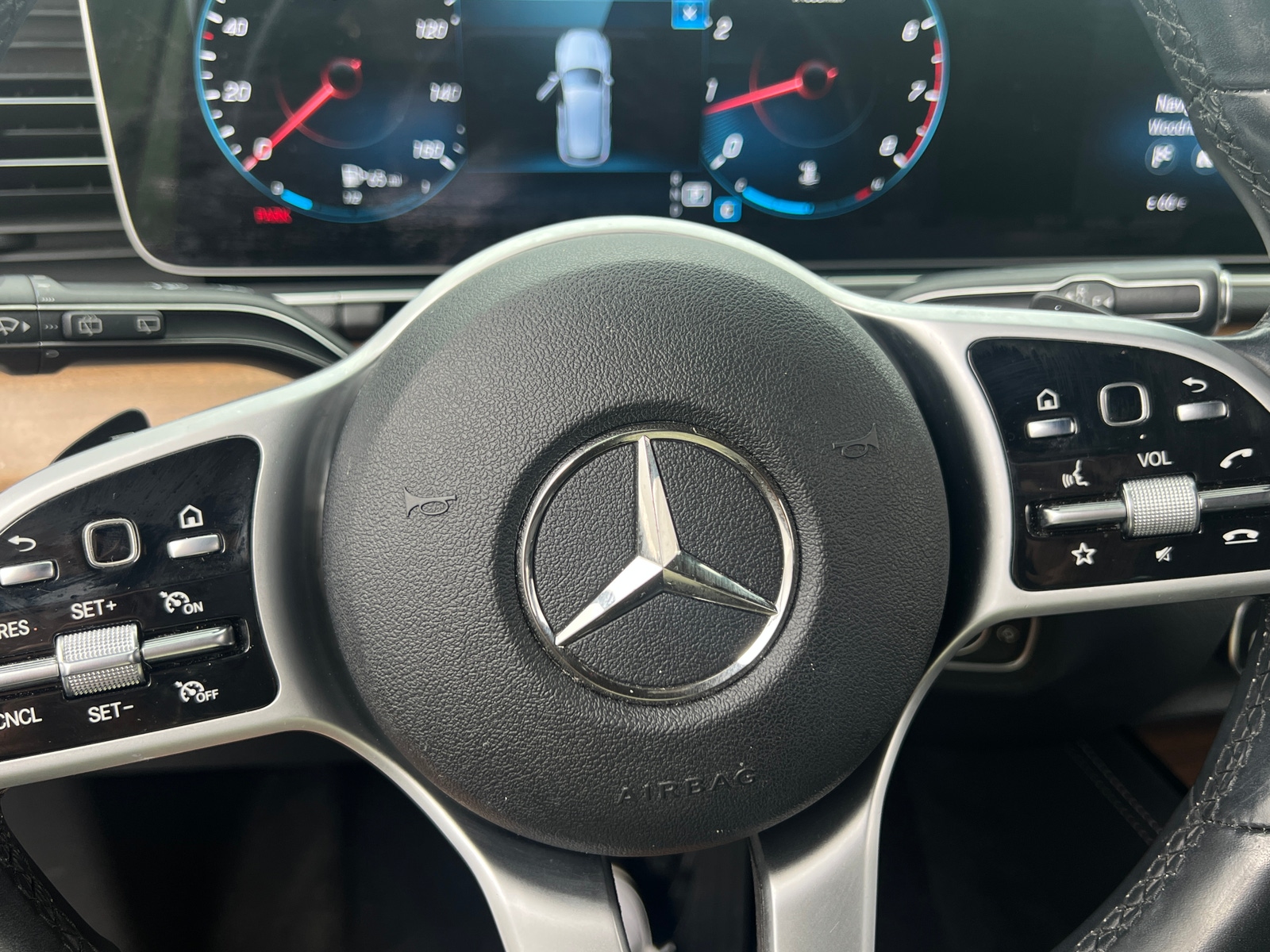 Thumbnail: 2021 Mercedes-Benz GLE - 4
