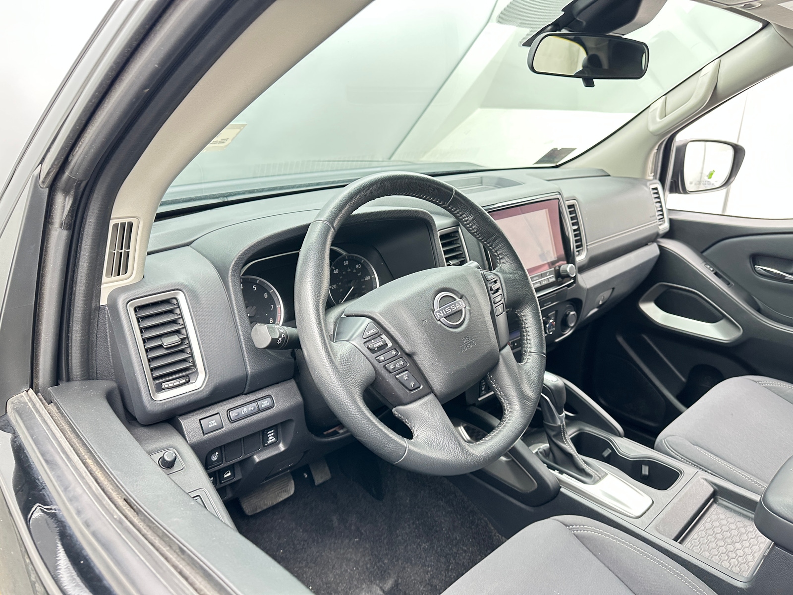 Thumbnail: 2022 Nissan Frontier - 3