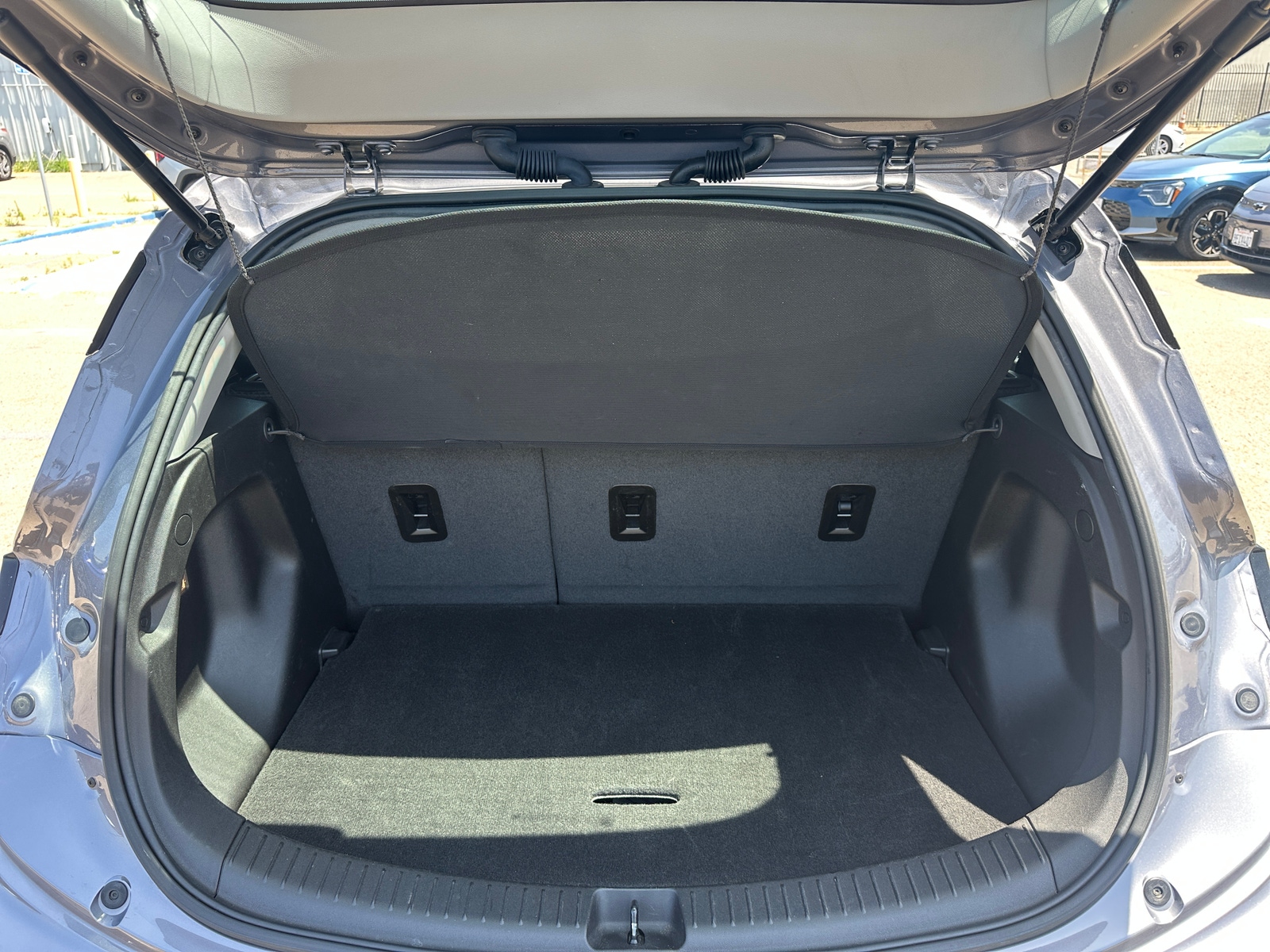 Thumbnail: 2023 Chevrolet Bolt EV - 6
