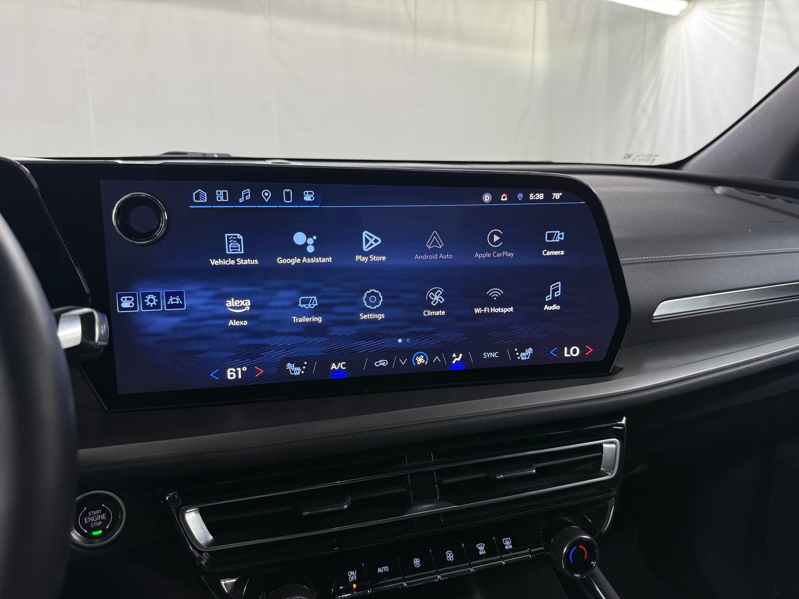Thumbnail: 2025 Chevrolet Traverse - 4