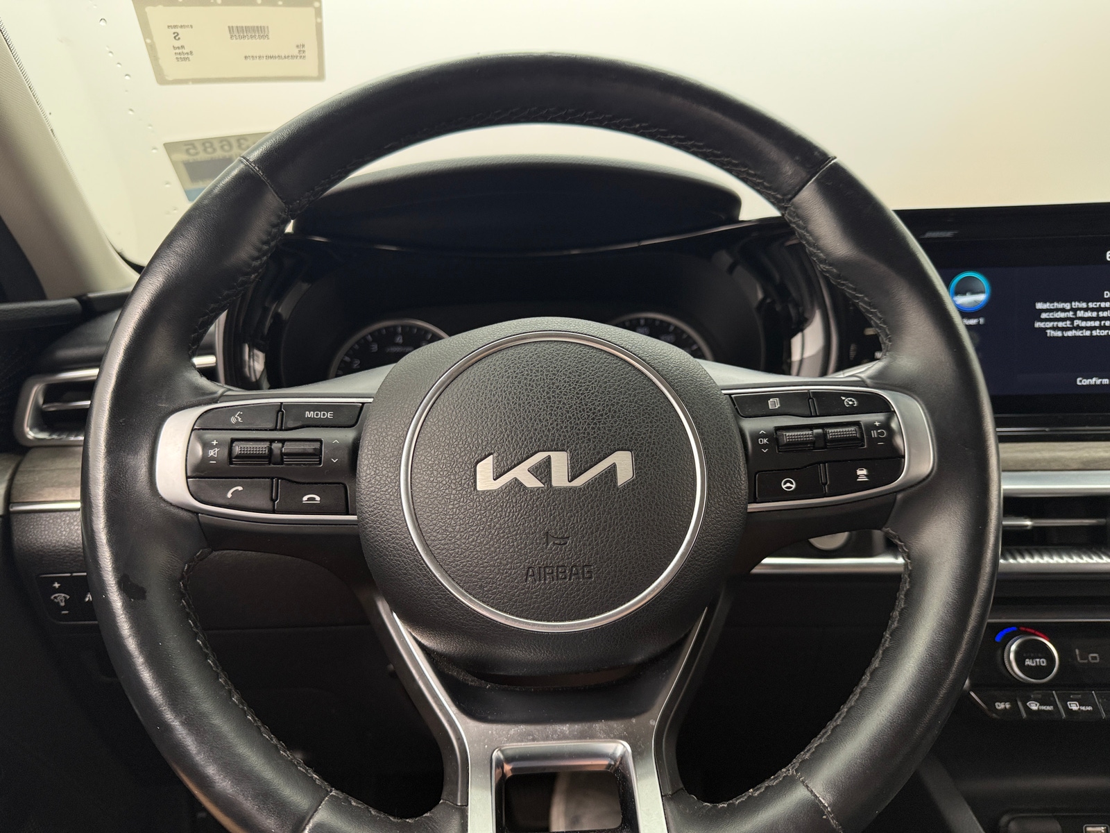 Thumbnail: 2022 Kia K5 - 4