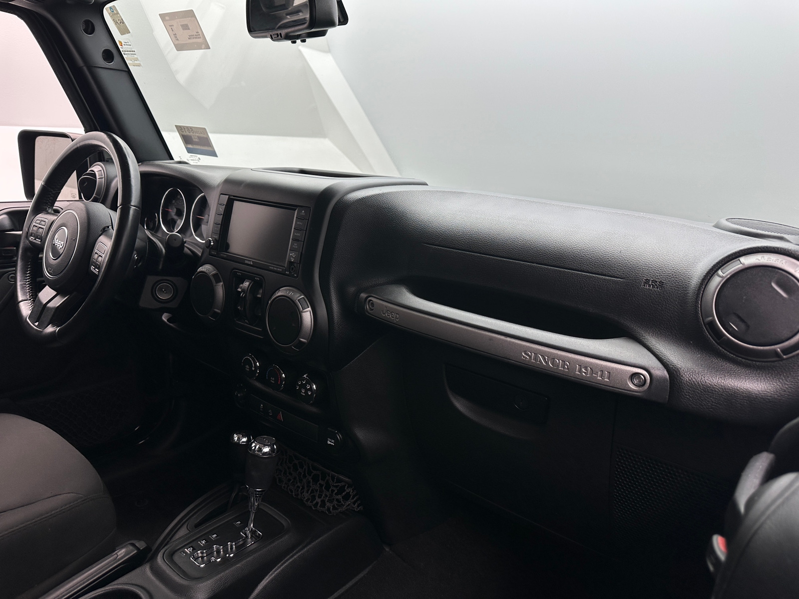Thumbnail: 2017 Jeep Wrangler - 3