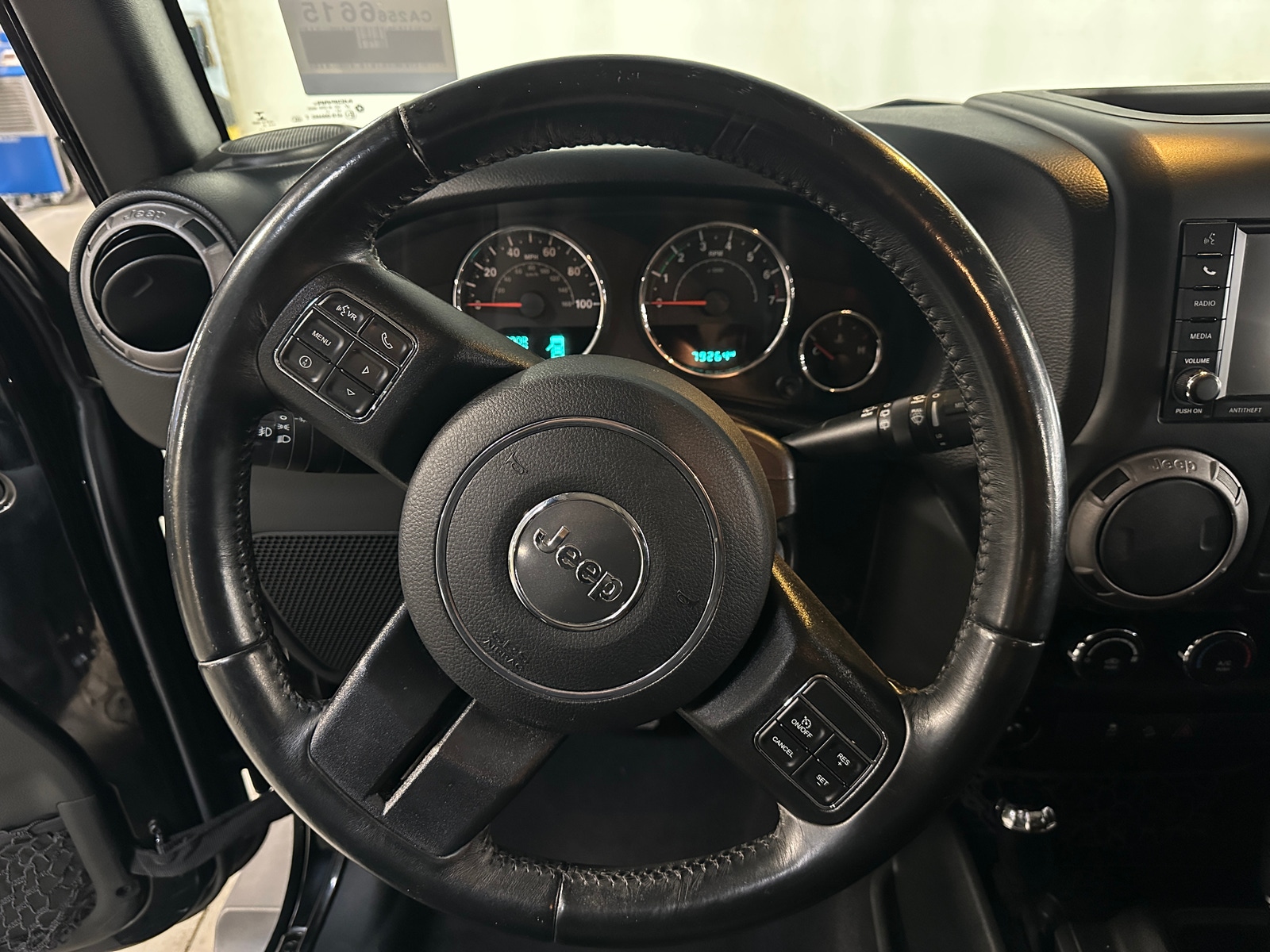 Thumbnail: 2017 Jeep Wrangler - 5