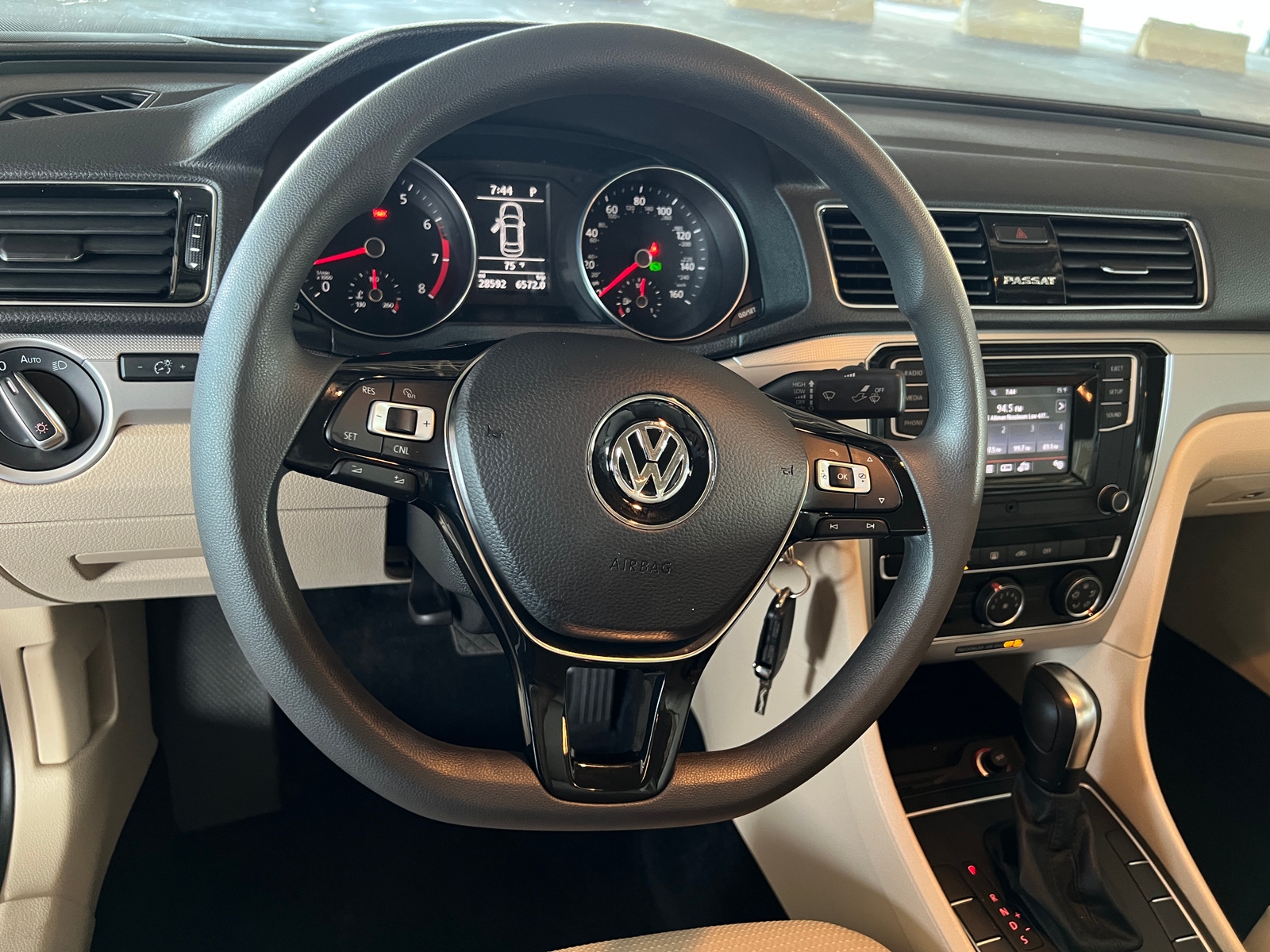Thumbnail: 2018 Volkswagen Passat - 5