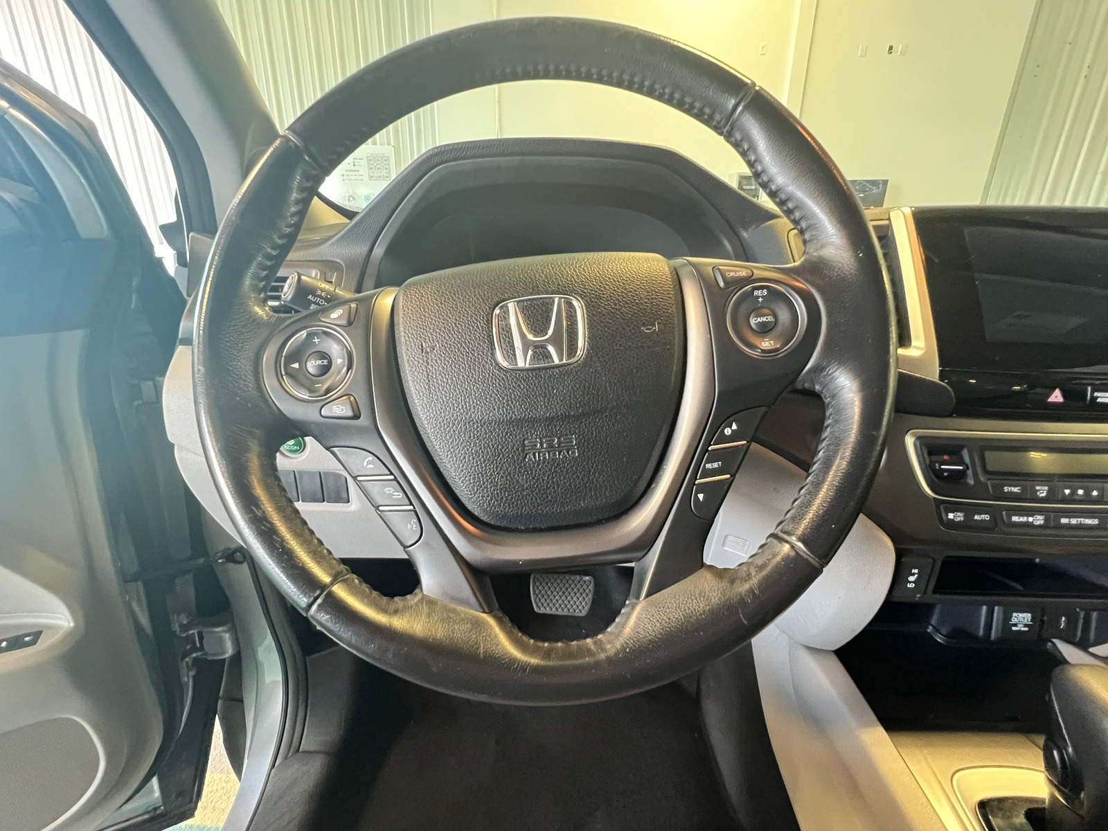 Thumbnail: 2018 Honda Pilot - 4