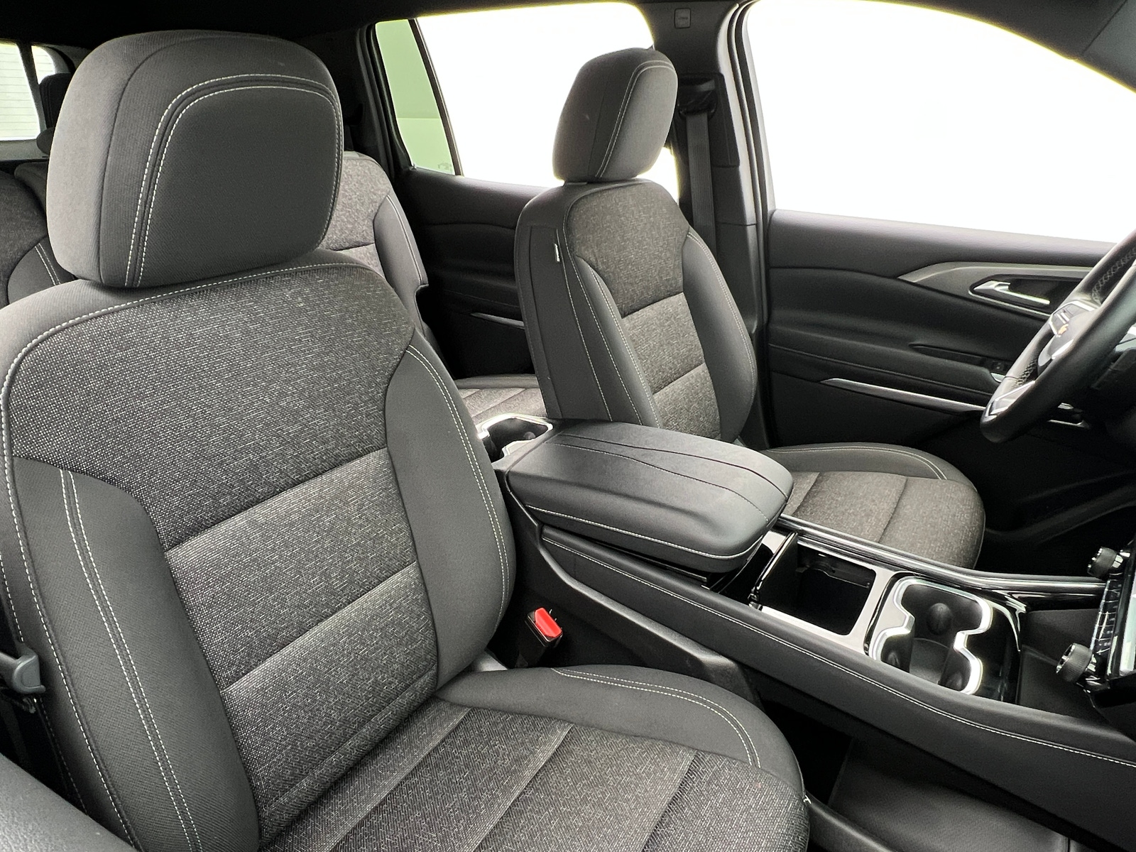 Thumbnail: 2024 Chevrolet Traverse - 2