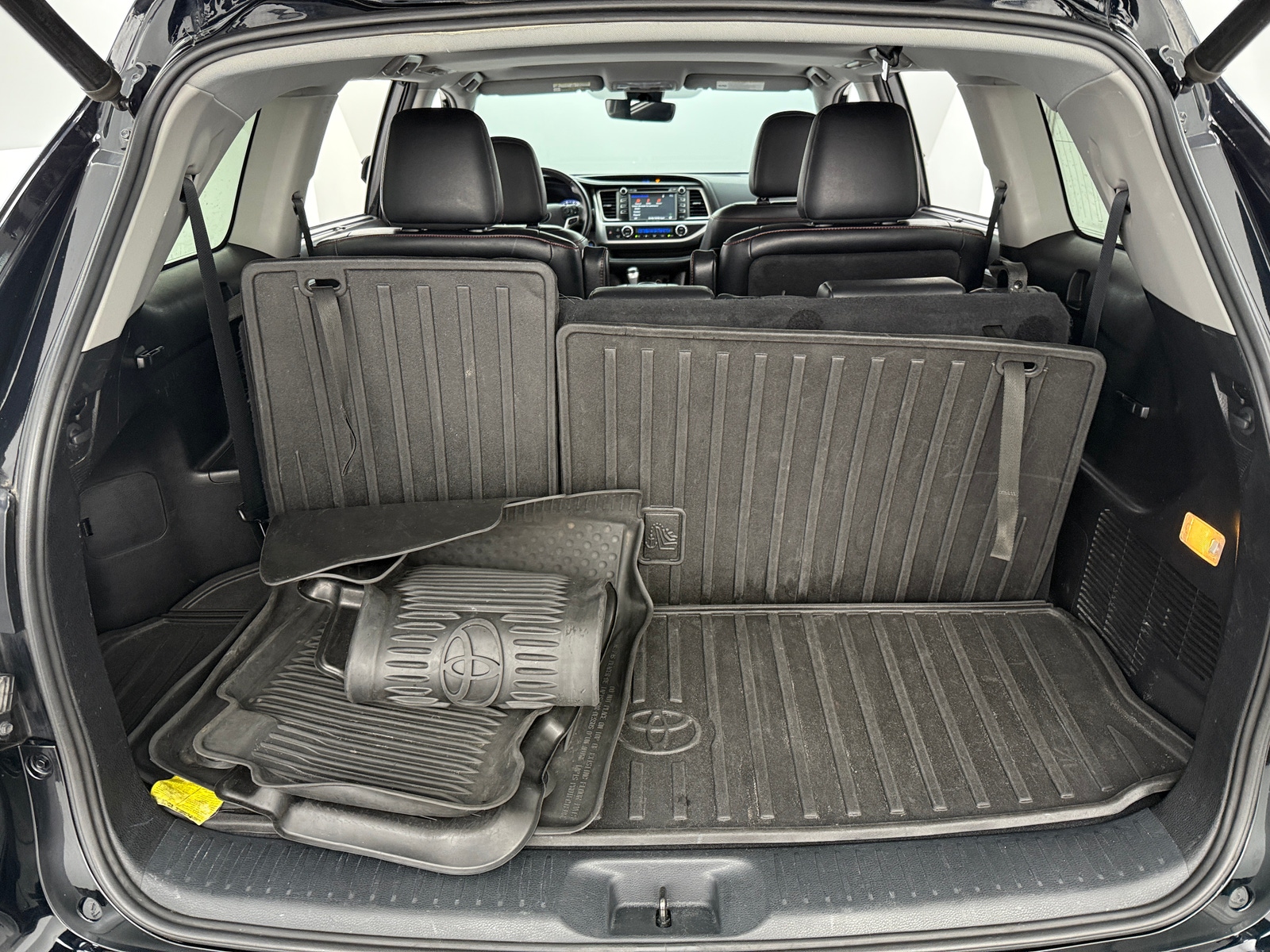 Thumbnail: 2019 Toyota Highlander - 6