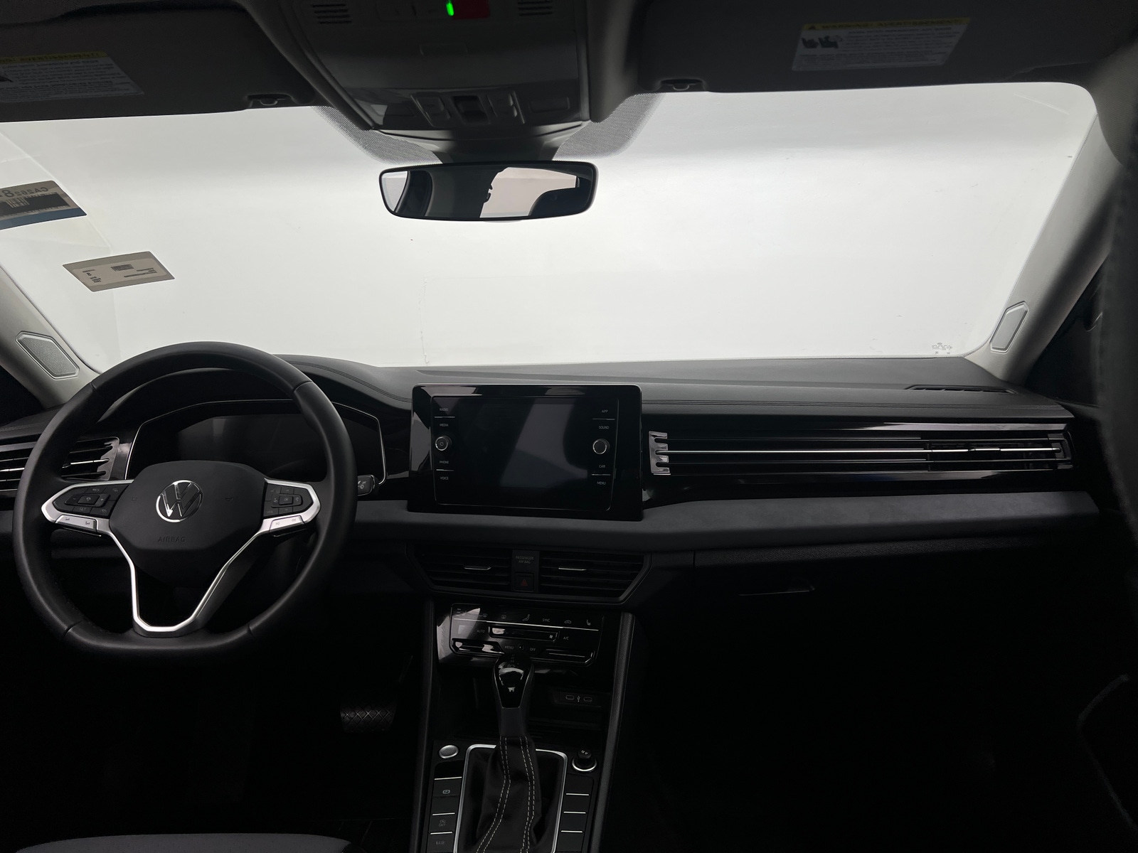 Thumbnail: 2025 Volkswagen Jetta - 2