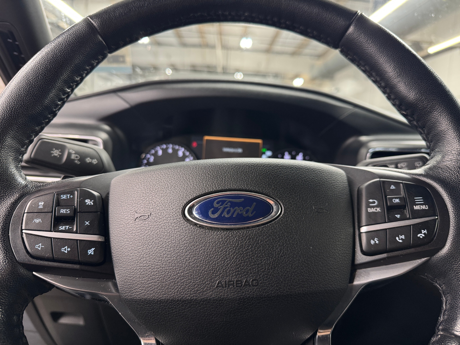 Thumbnail: 2020 Ford Explorer - 4