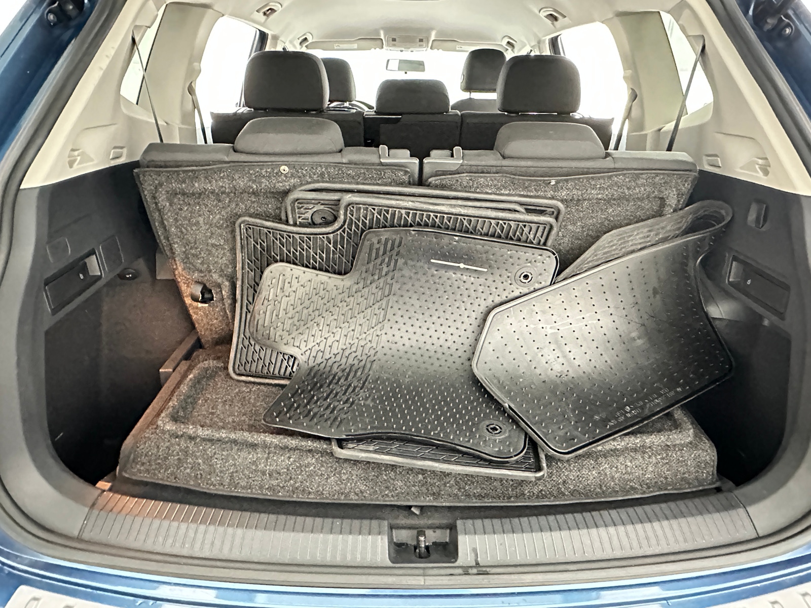 Thumbnail: 2019 Volkswagen Tiguan - 7