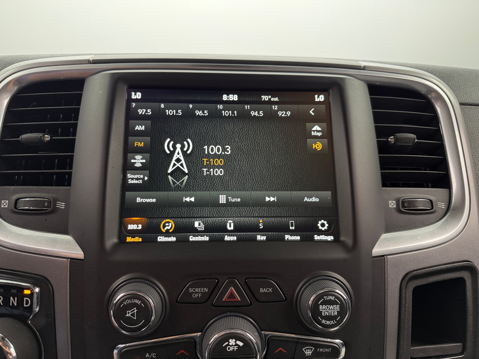 Thumbnail: 2023 RAM 1500 Classic - 4