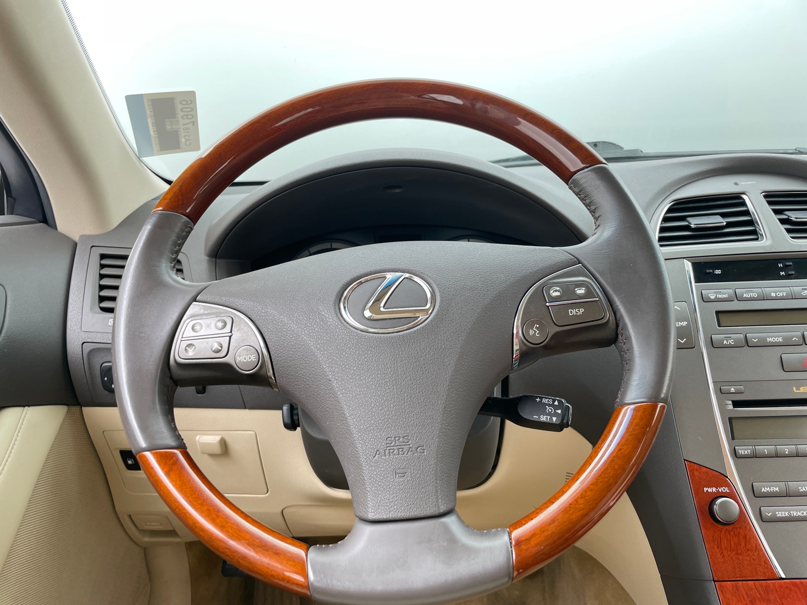 Thumbnail: 2010 Lexus ES - 4