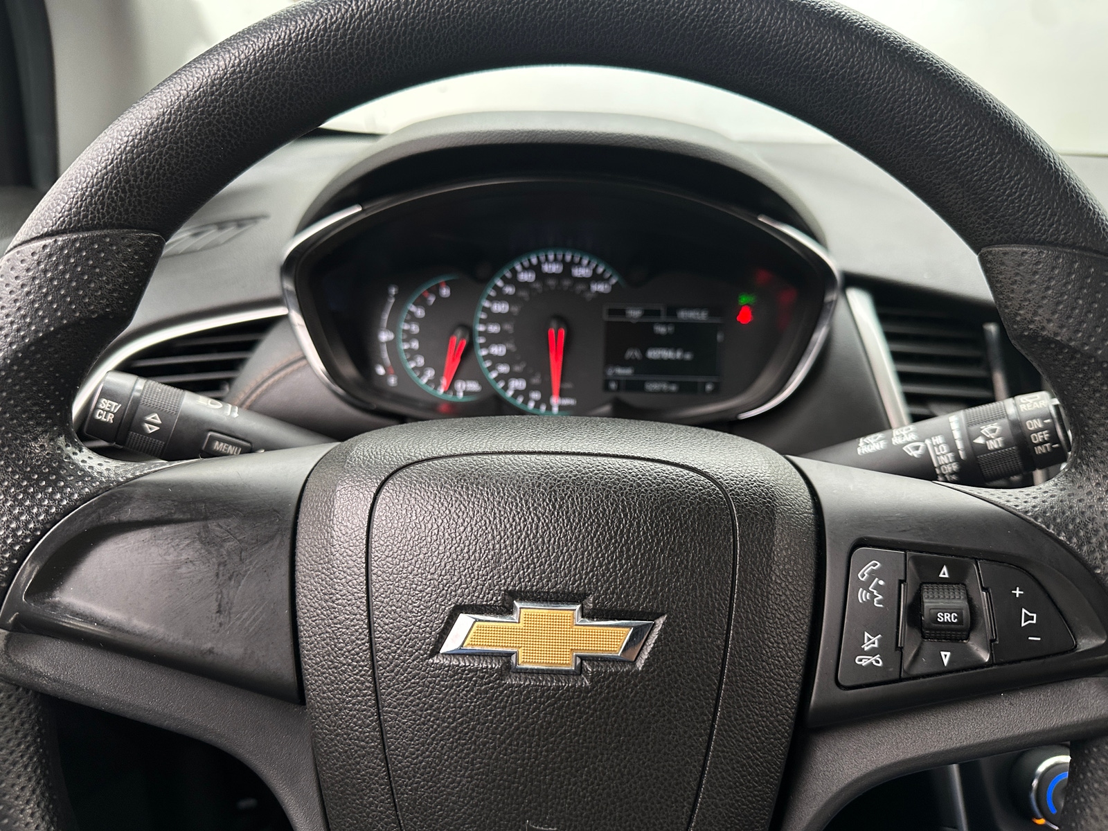 Thumbnail: 2018 Chevrolet Trax - 5
