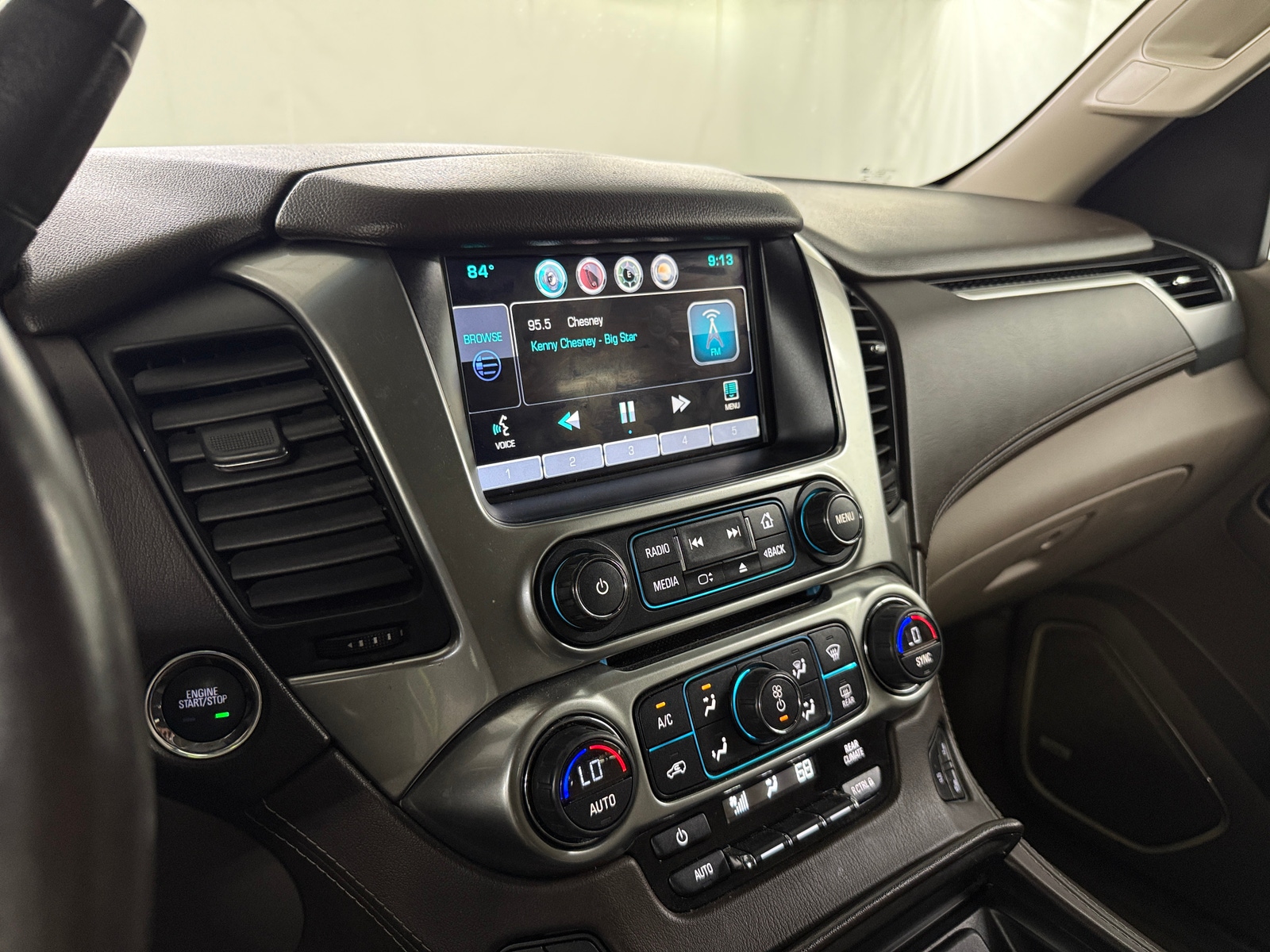 Thumbnail: 2015 Chevrolet Suburban - 3