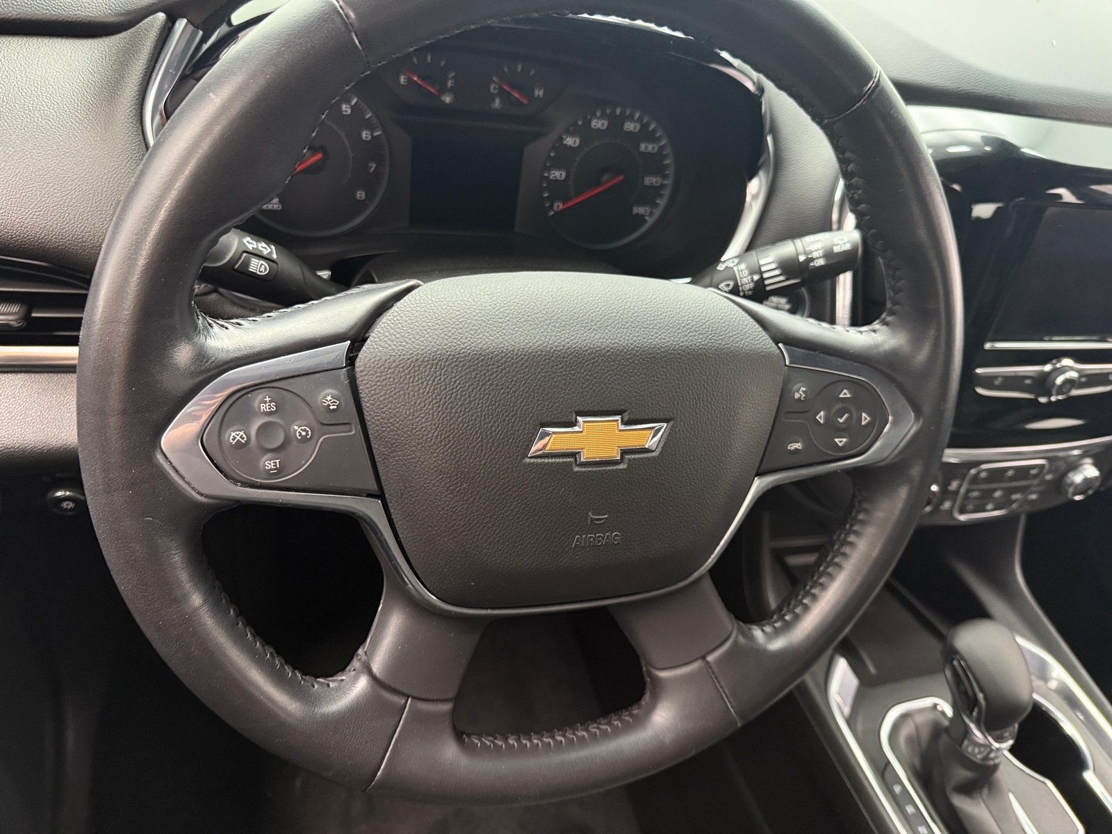 Thumbnail: 2022 Chevrolet Traverse - 5