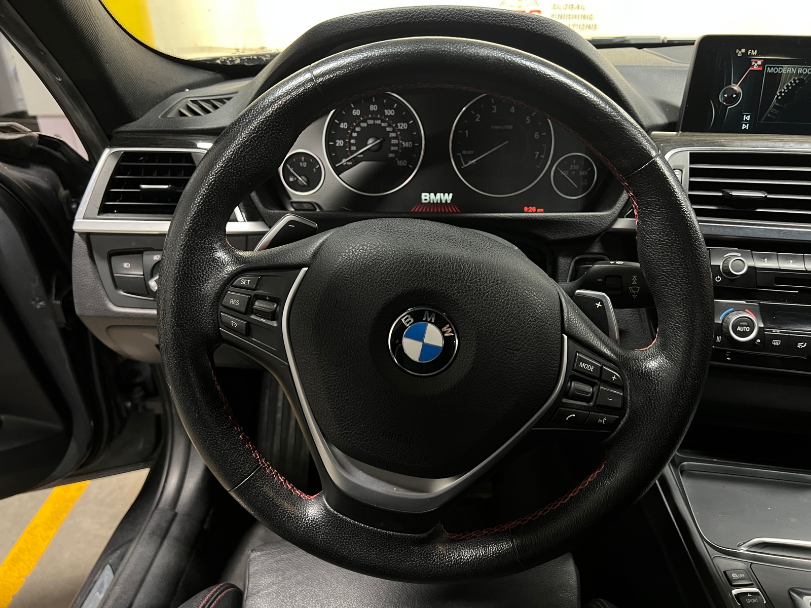 Thumbnail: 2016 BMW 3 Series - 4