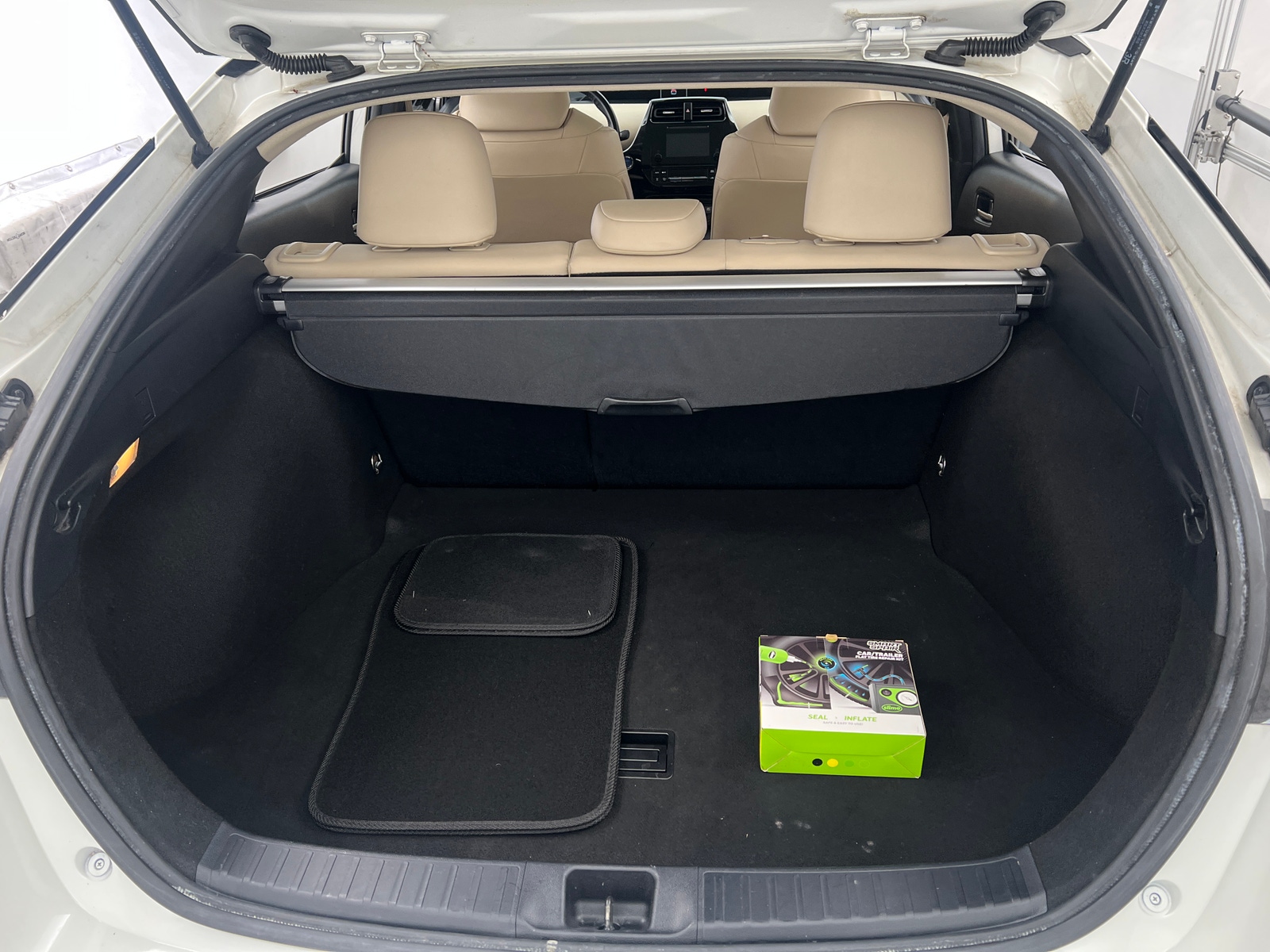 Thumbnail: 2019 Toyota Prius - 6