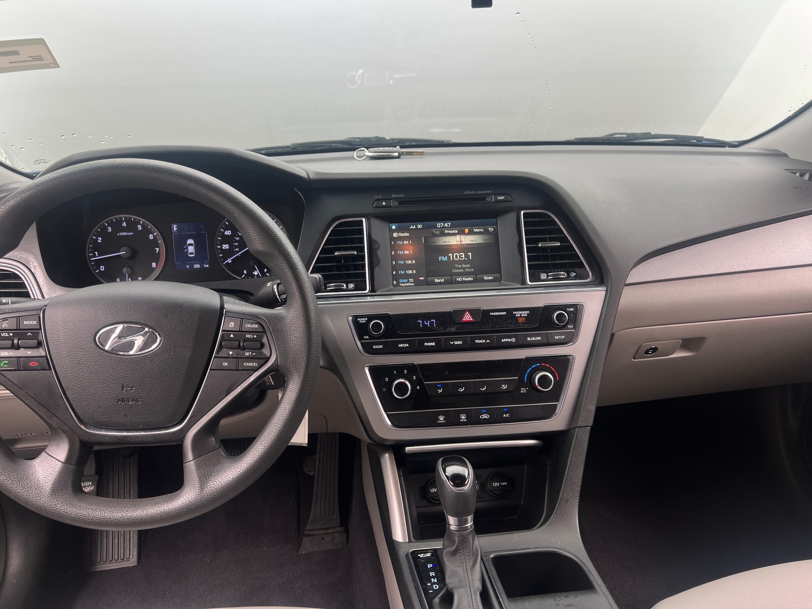Thumbnail: 2016 Hyundai Sonata - 3
