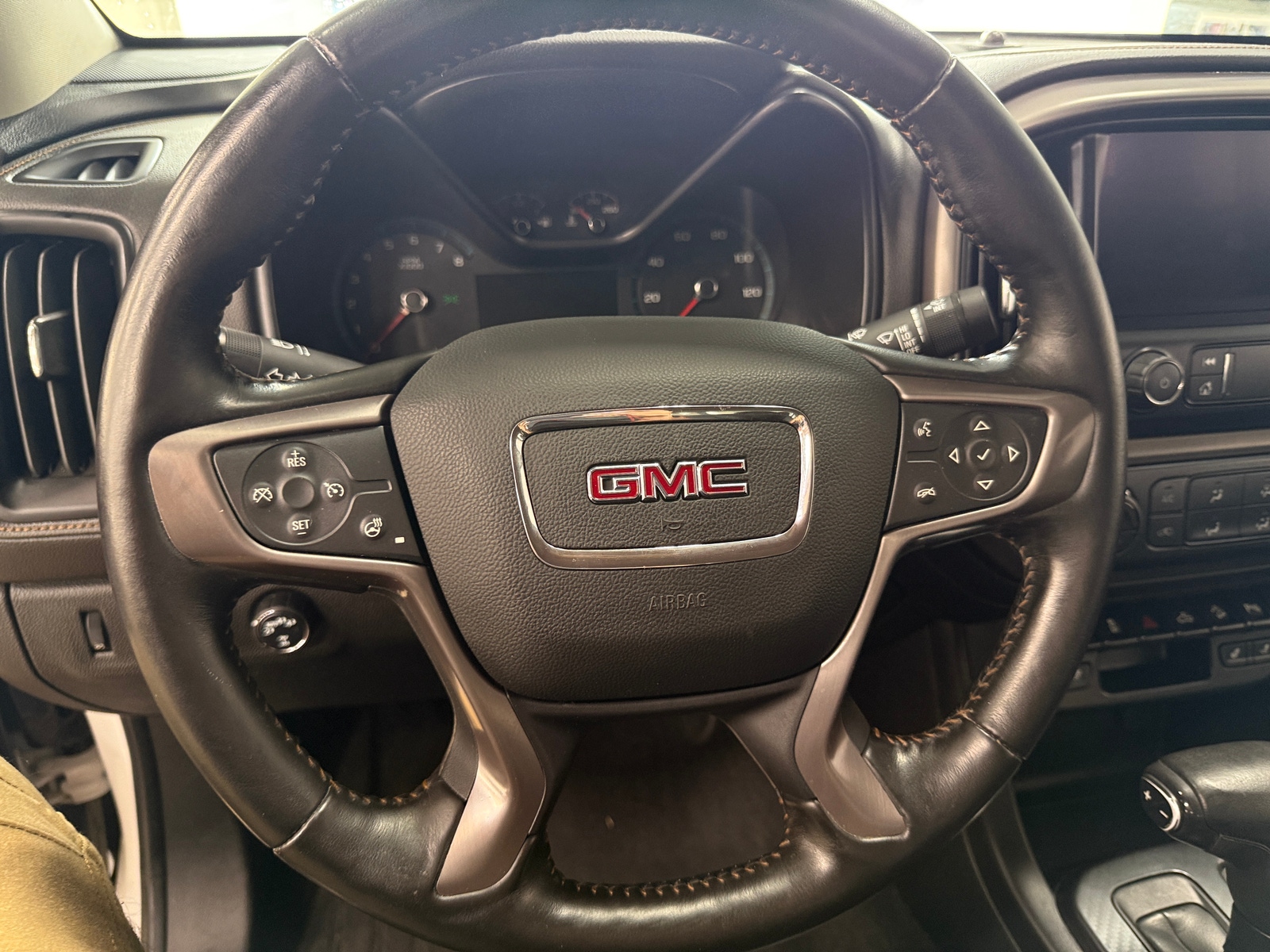 Thumbnail: 2021 GMC Canyon - 4