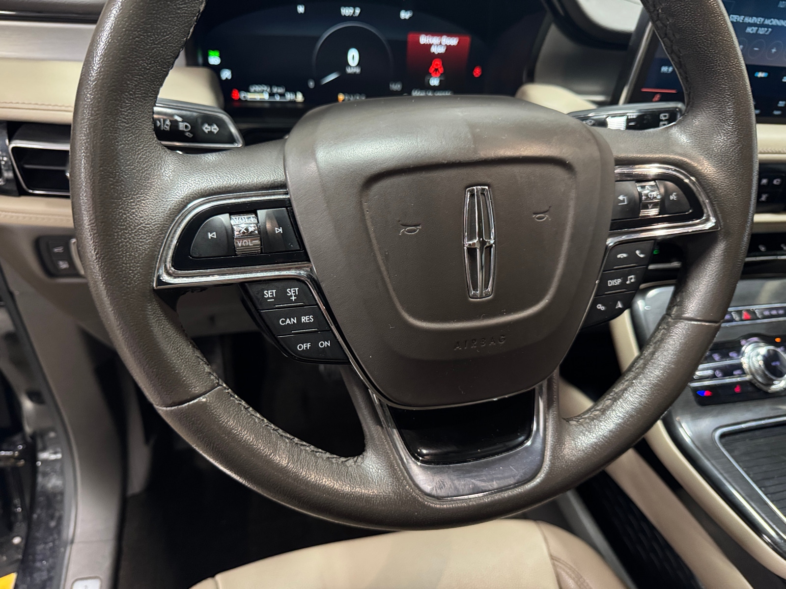 Thumbnail: 2022 Lincoln Nautilus - 4