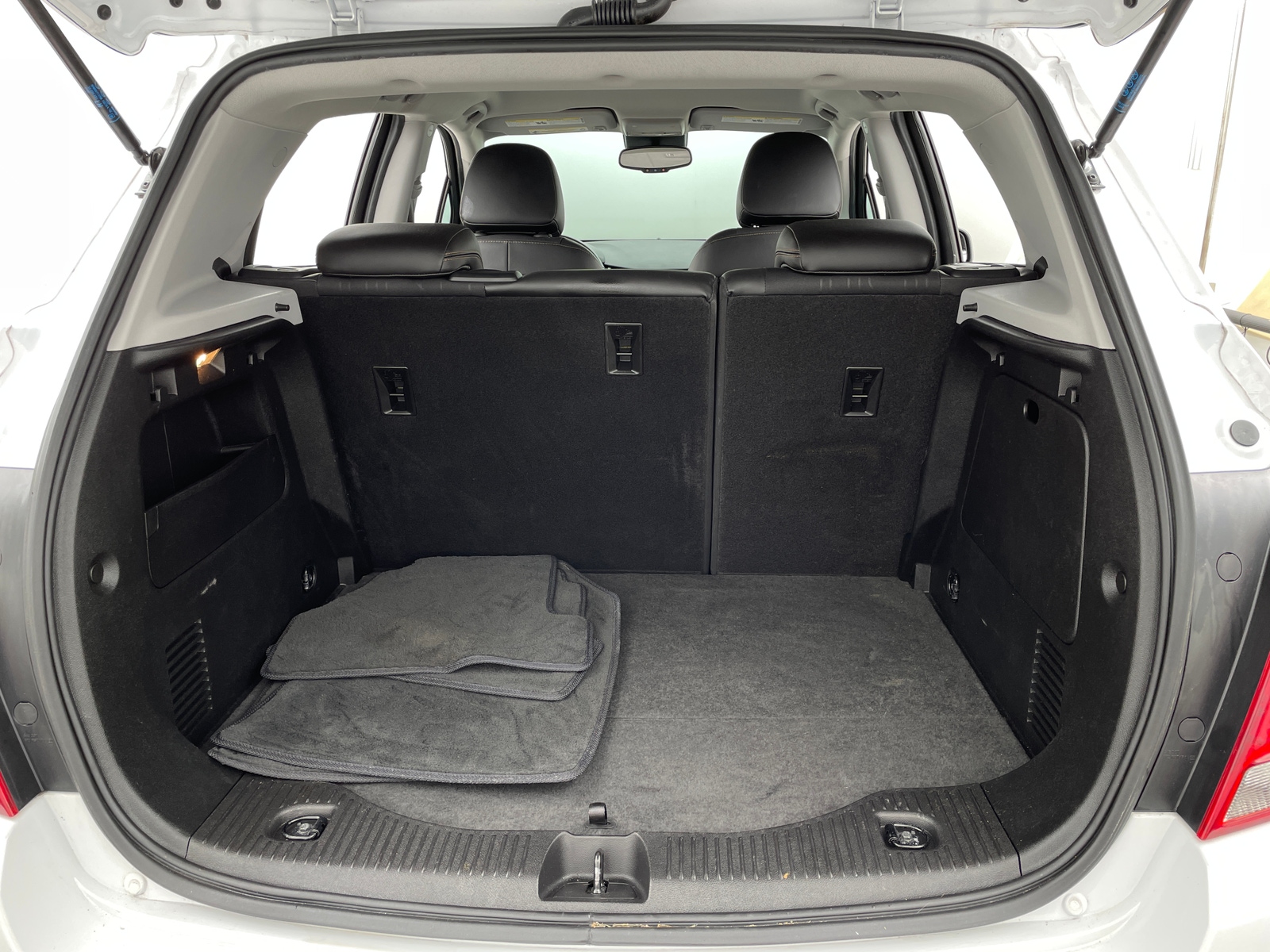 Thumbnail: 2020 Chevrolet Trax - 6