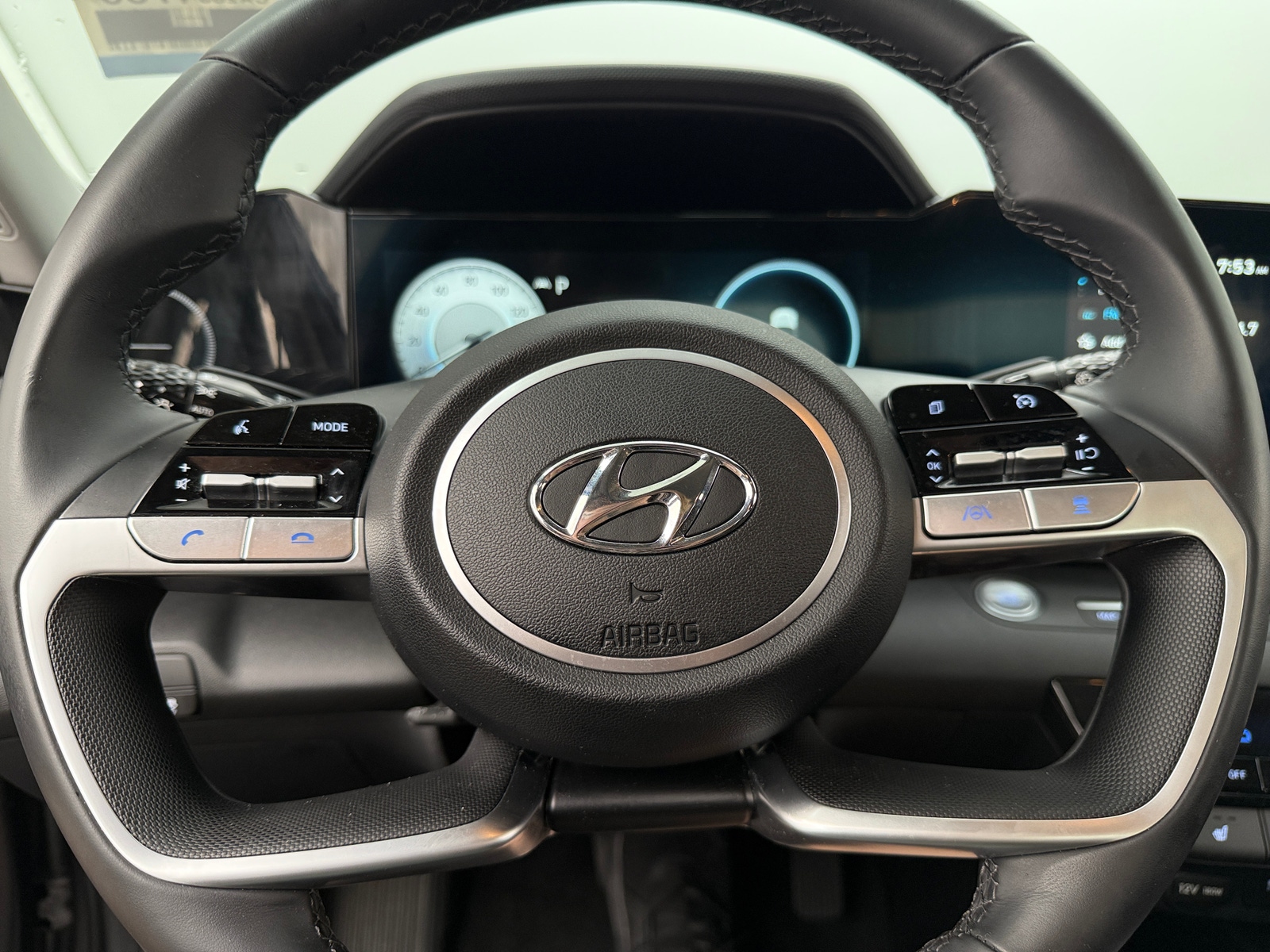 Thumbnail: 2023 Hyundai Elantra - 5