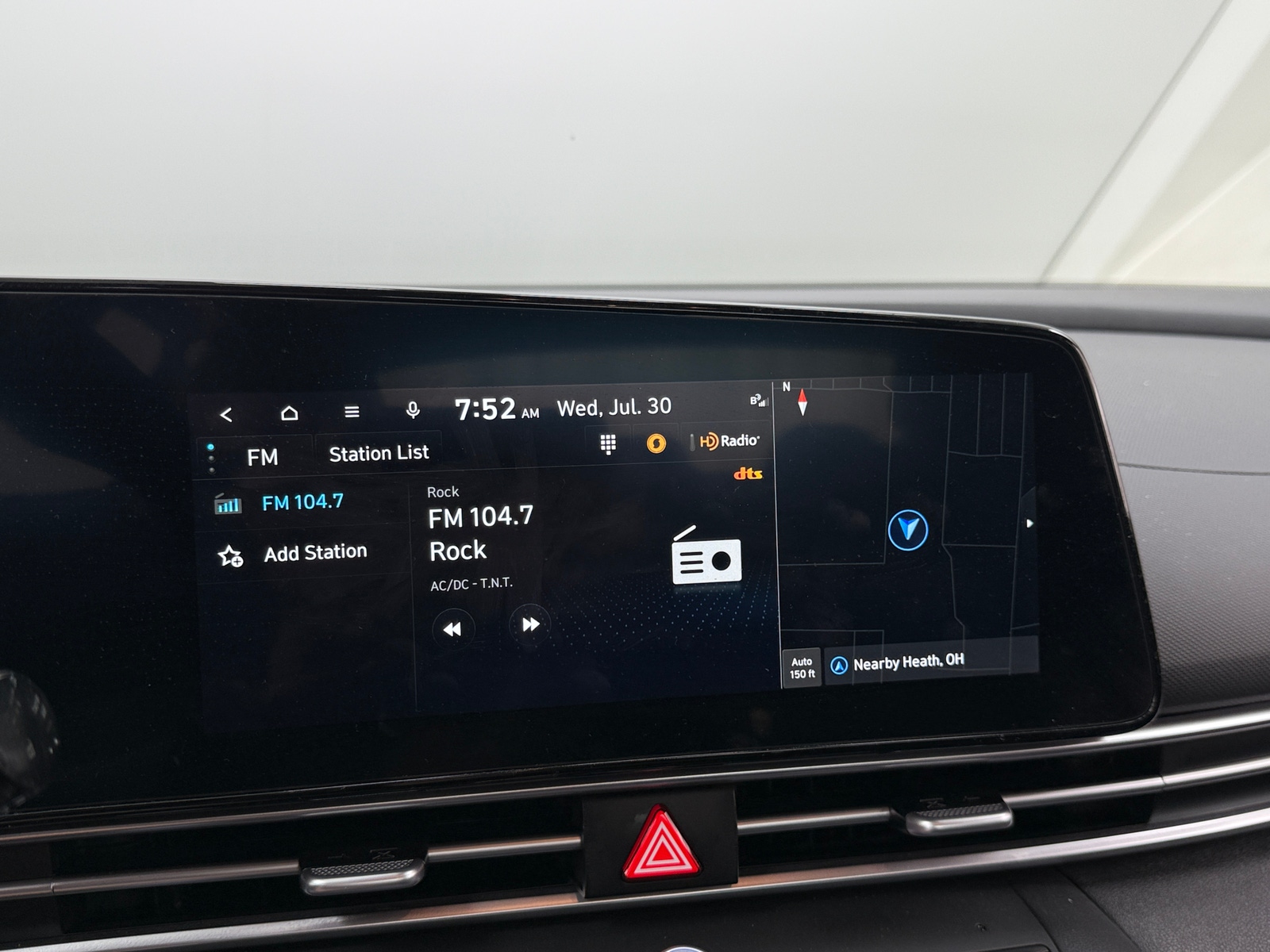 Thumbnail: 2023 Hyundai Elantra - 4