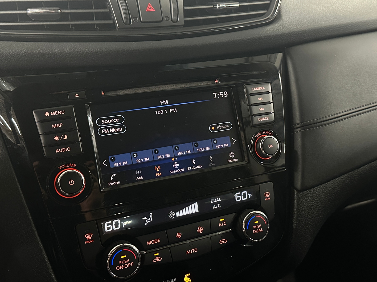 Thumbnail: 2018 Nissan Rogue - 3