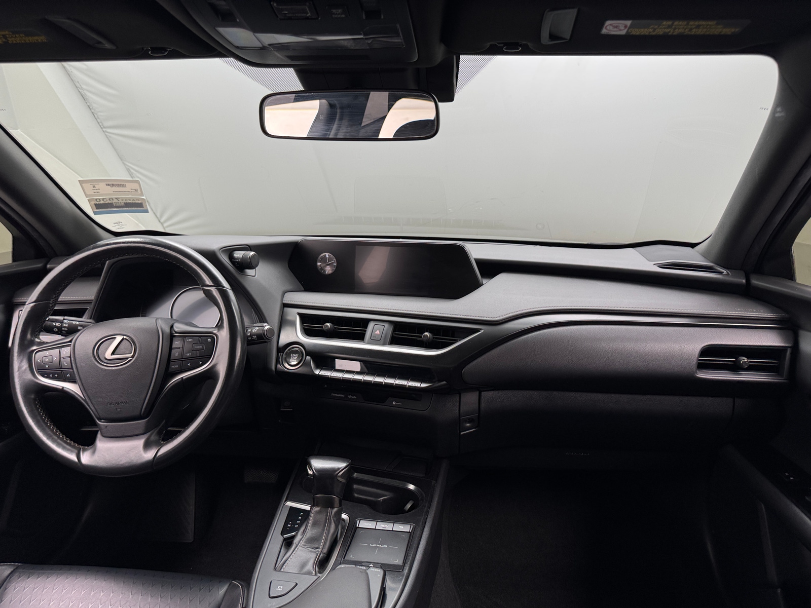 Thumbnail: 2019 Lexus UX - 2