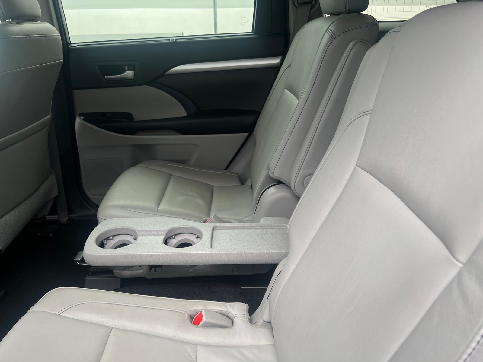 Thumbnail: 2017 Toyota Highlander - 6