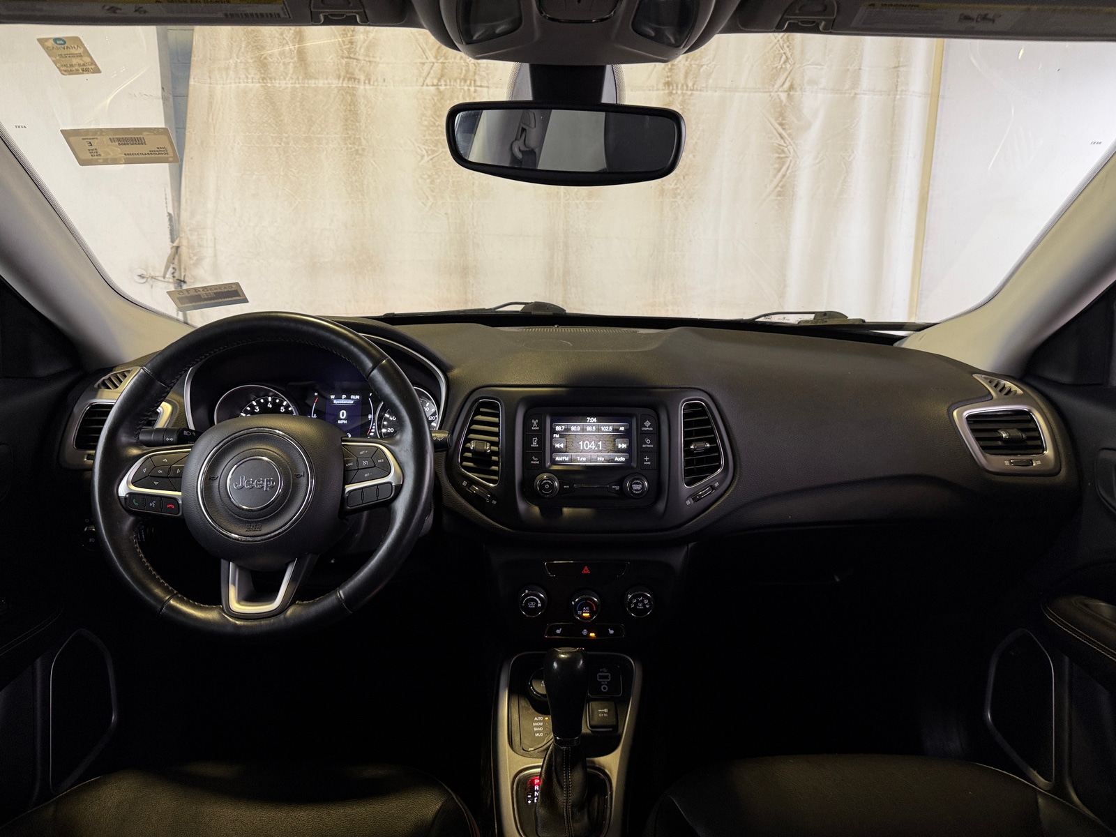 Thumbnail: 2018 Jeep Compass - 3