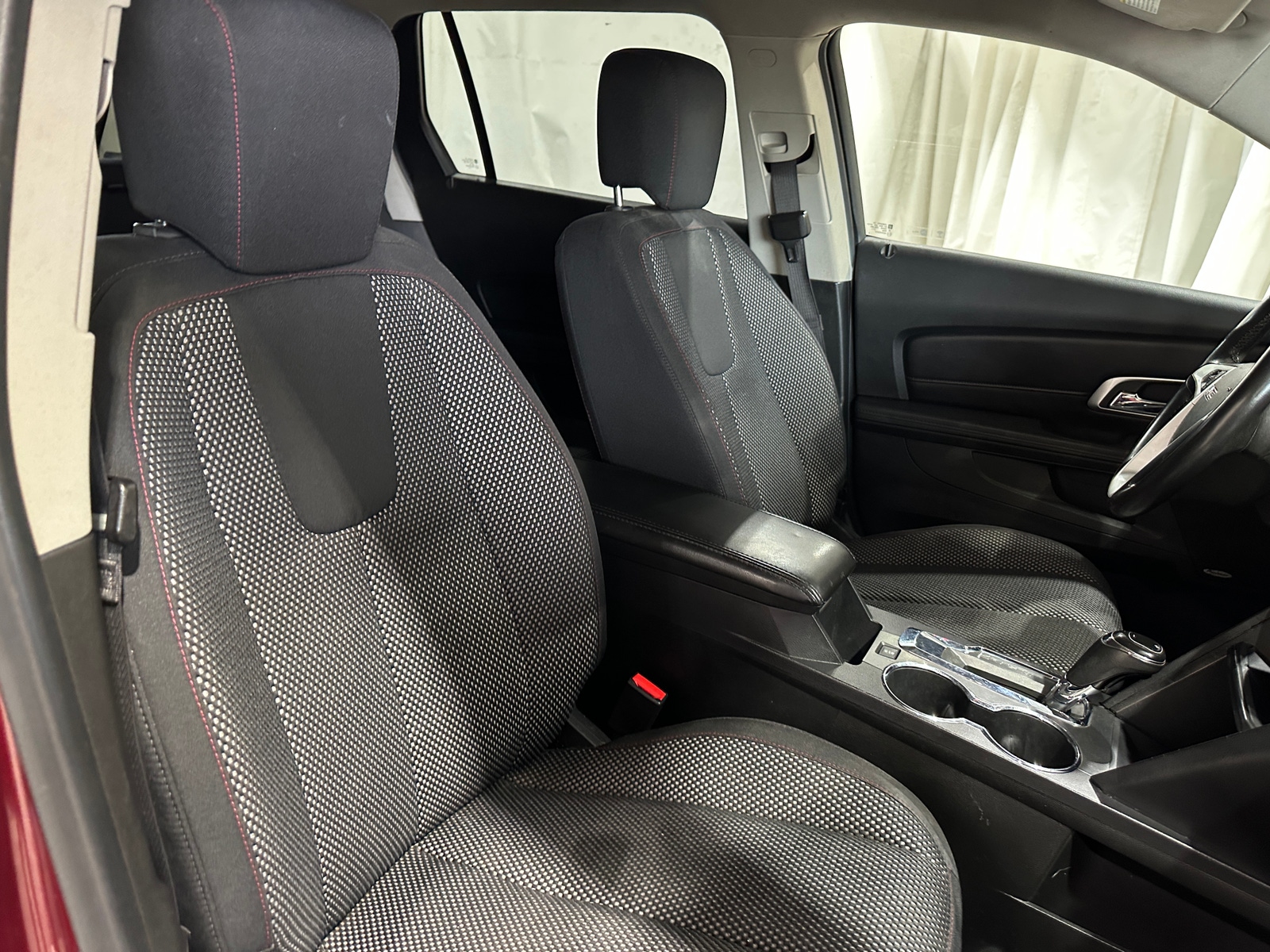 Thumbnail: 2017 GMC Terrain - 2